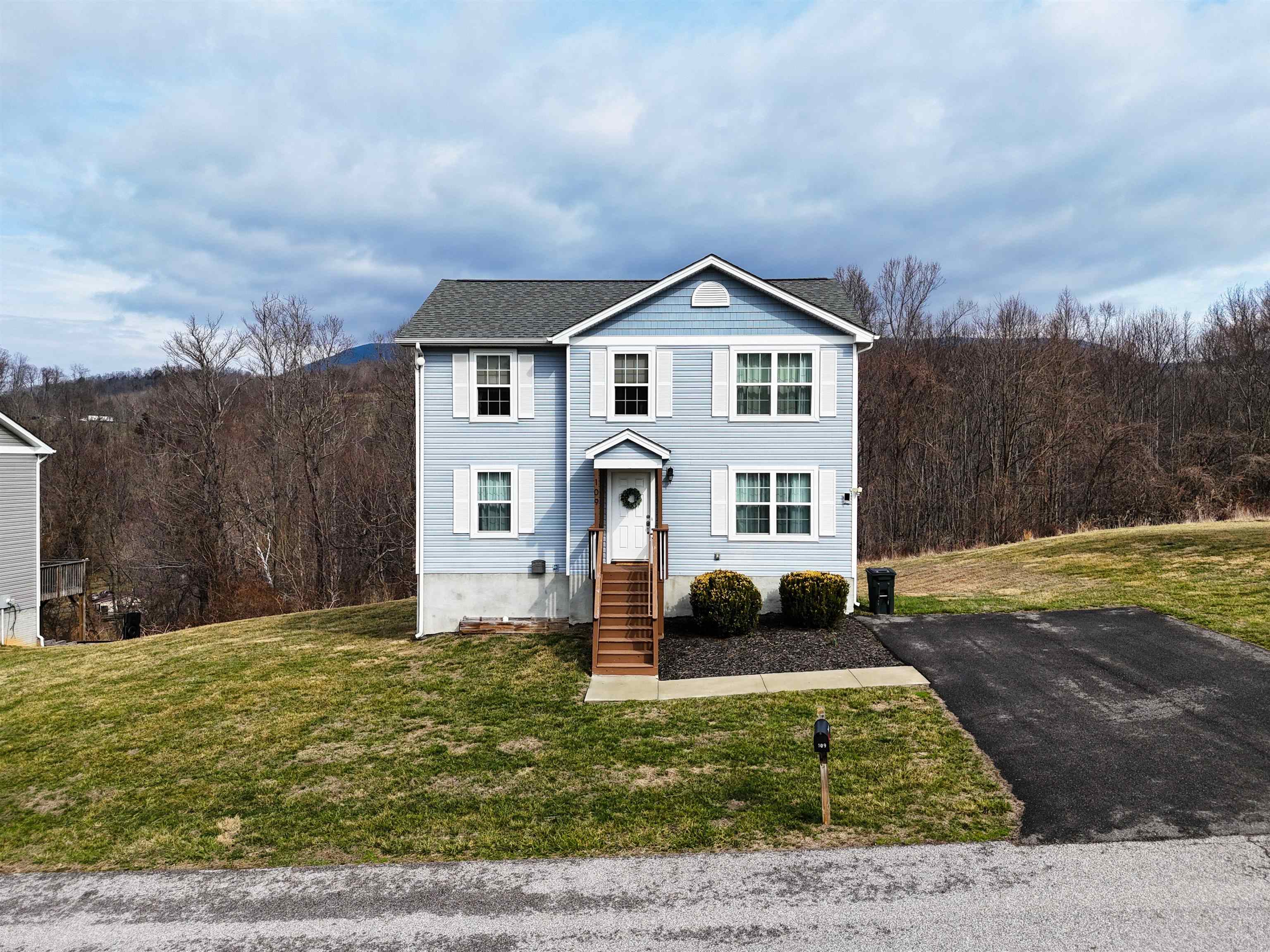 109 PRAIRIE VIEW Lane