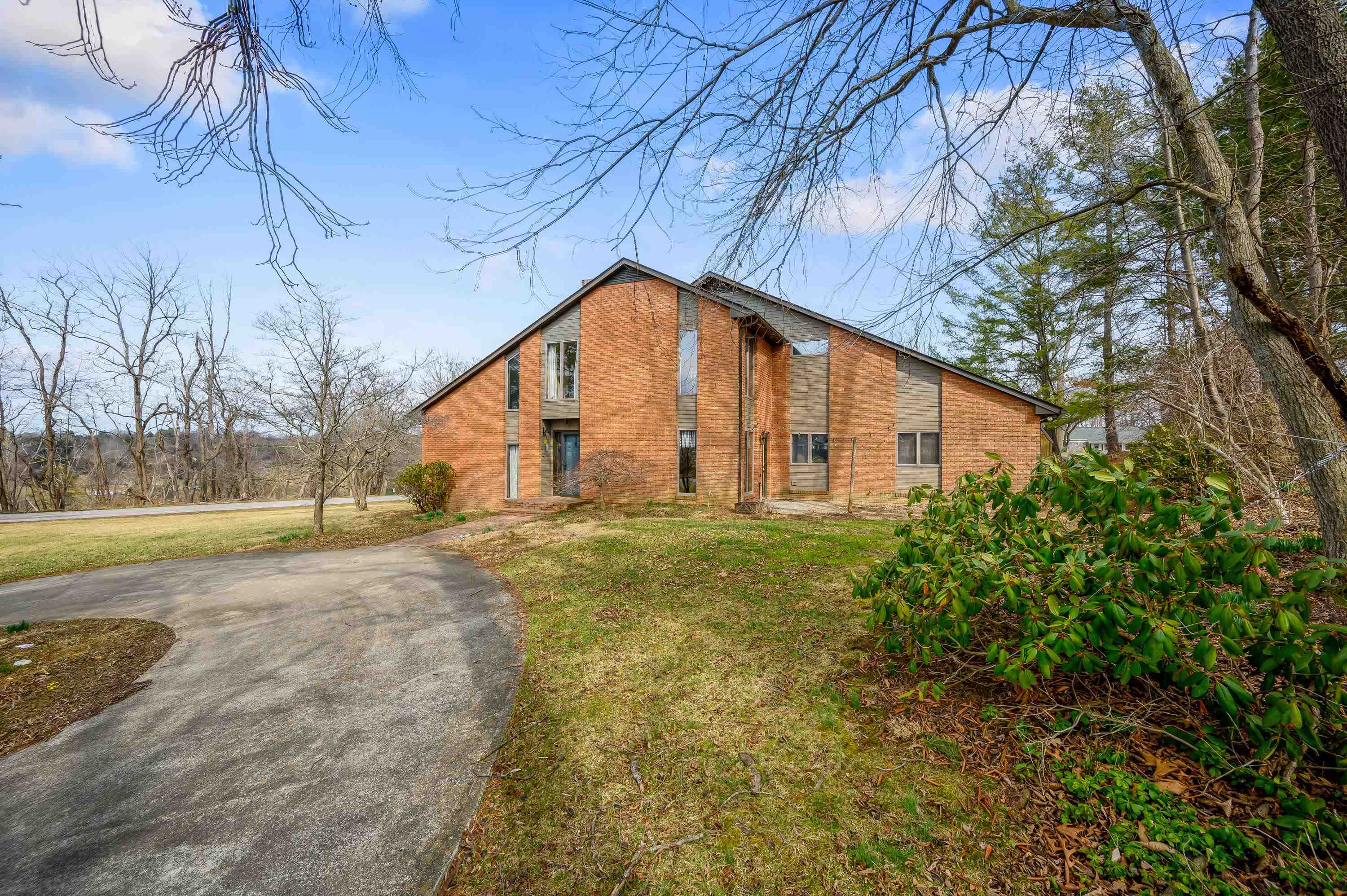 1138 Round Meadow Drive