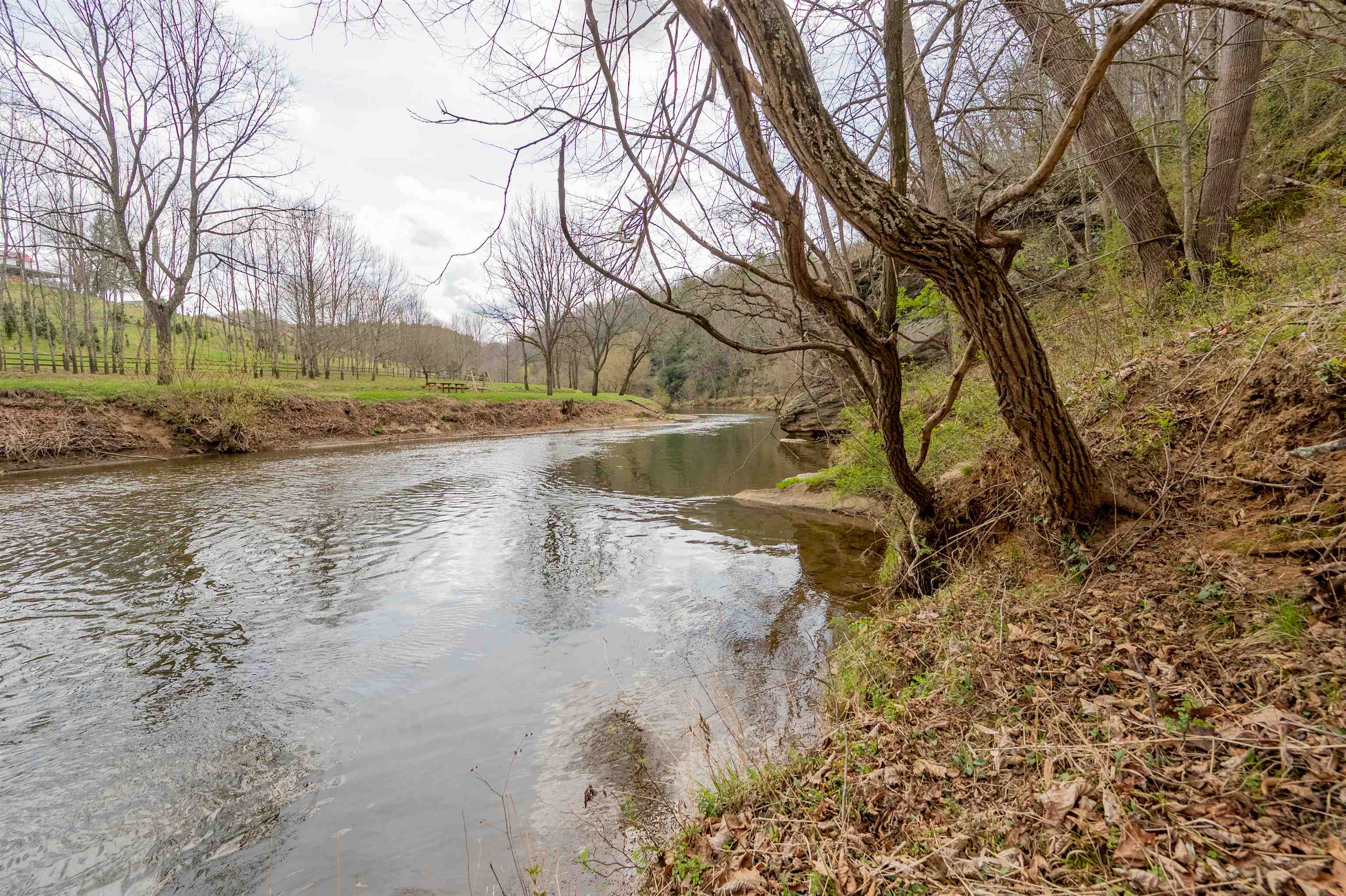 183 Pine Mountain Road NE