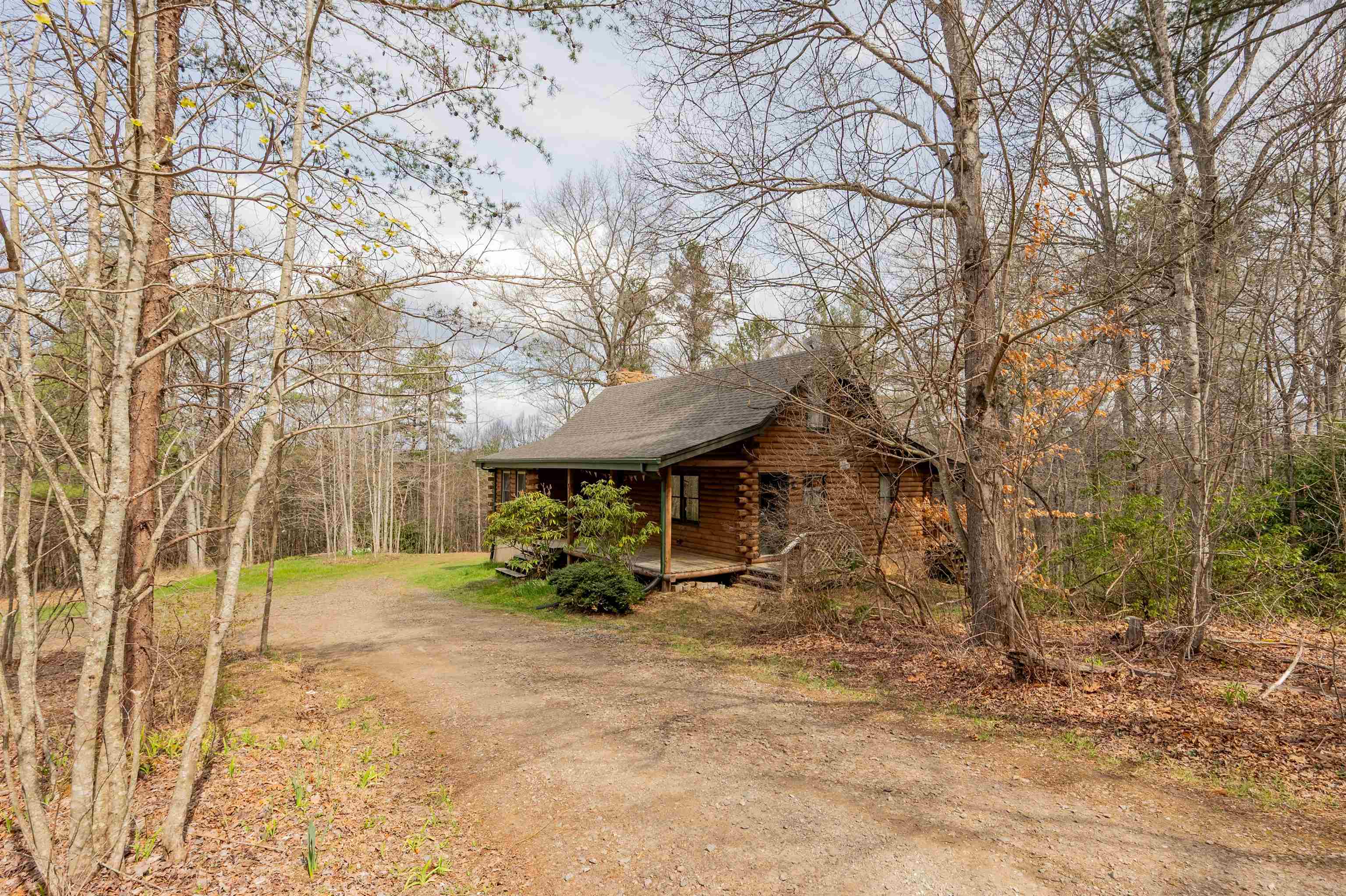 183 Pine Mountain Road NE