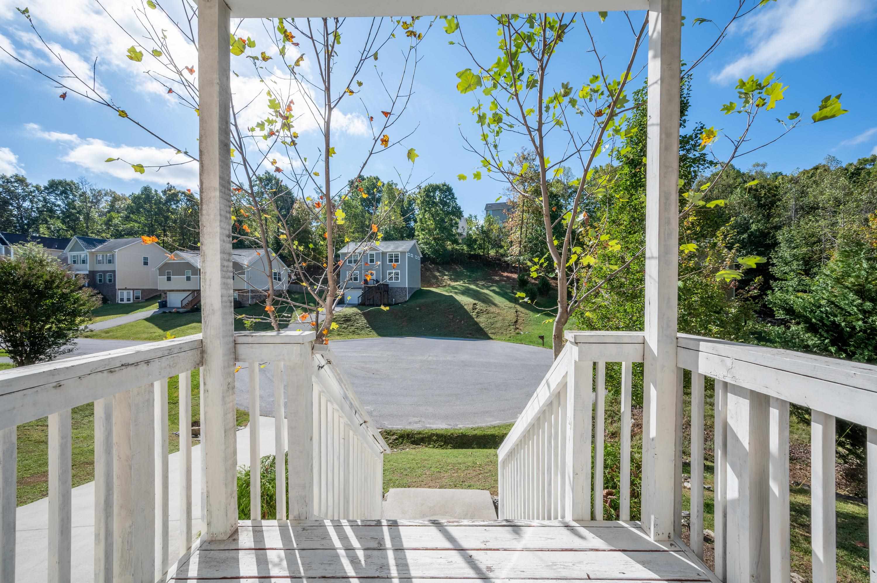 1048 St Clair Lane