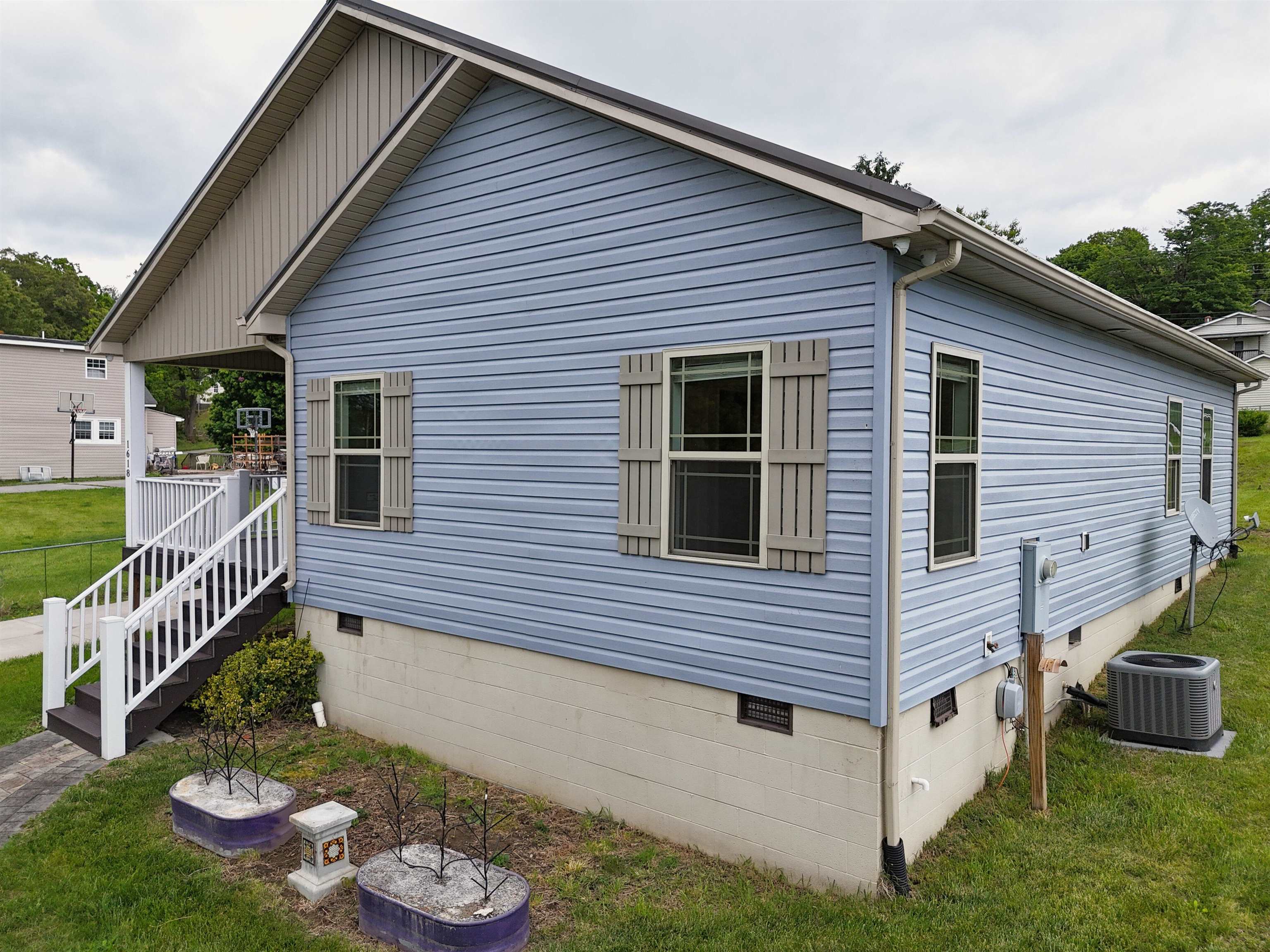 1618 Fourth Street