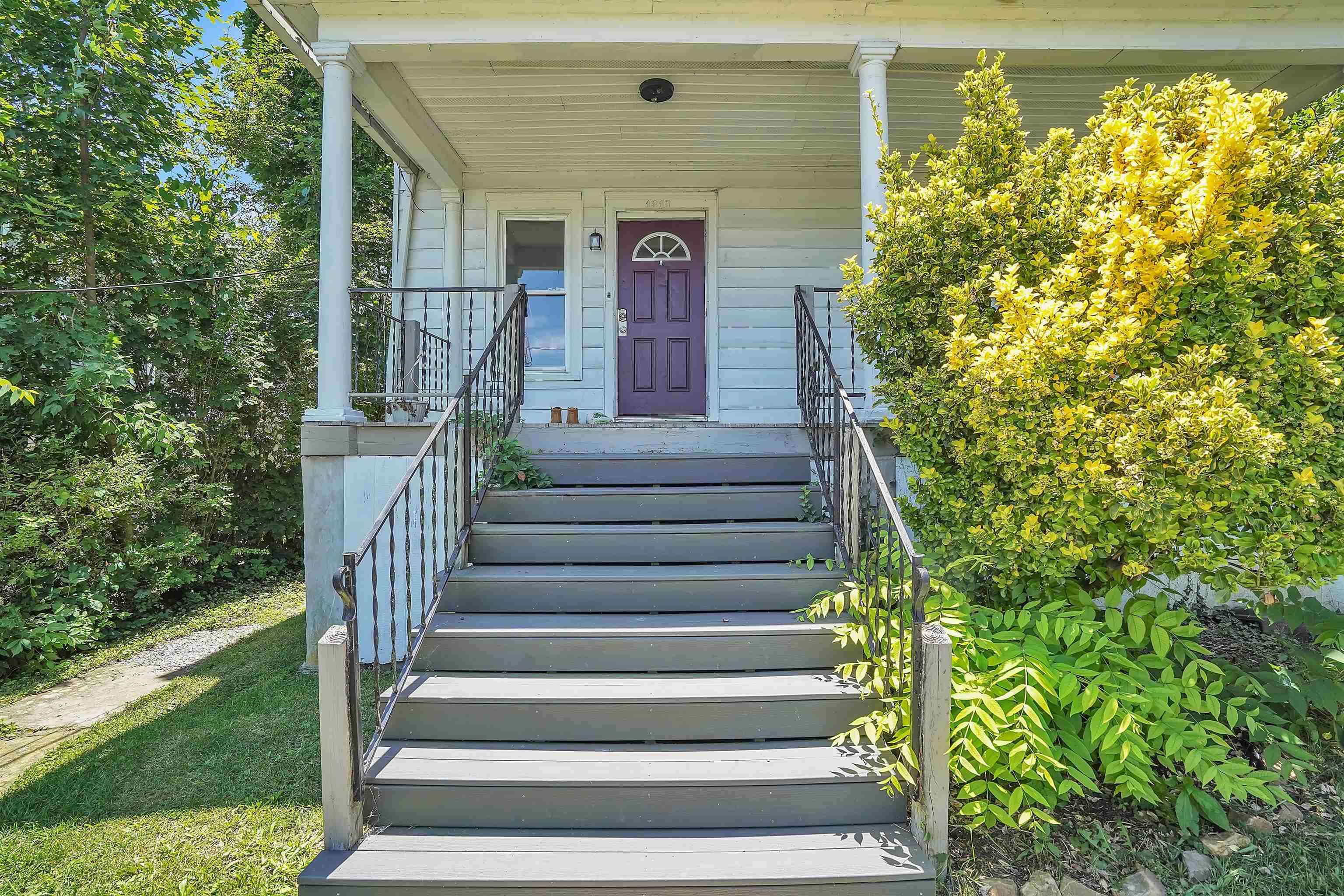 1313 Grove Avenue