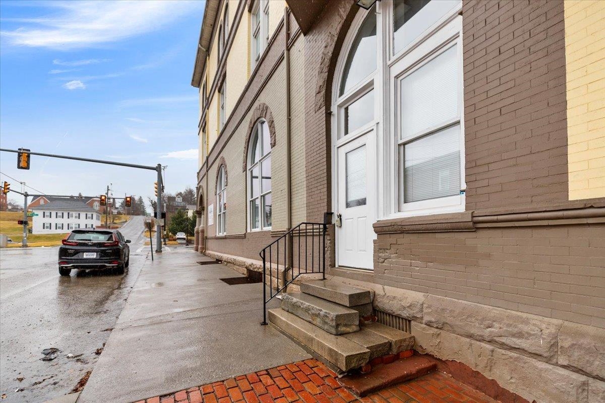 301 W Main Street
