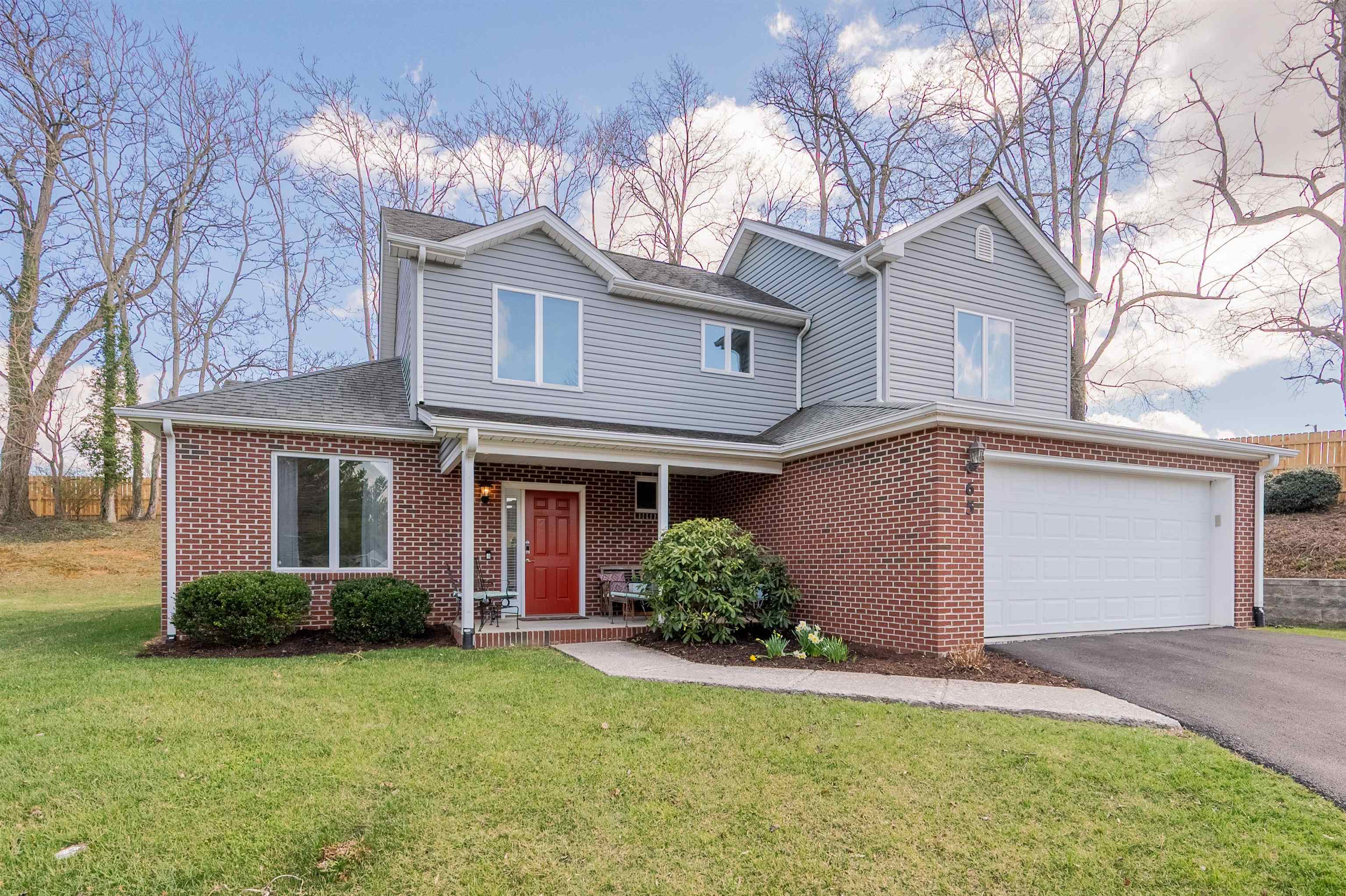 65 Silverleaf Lane