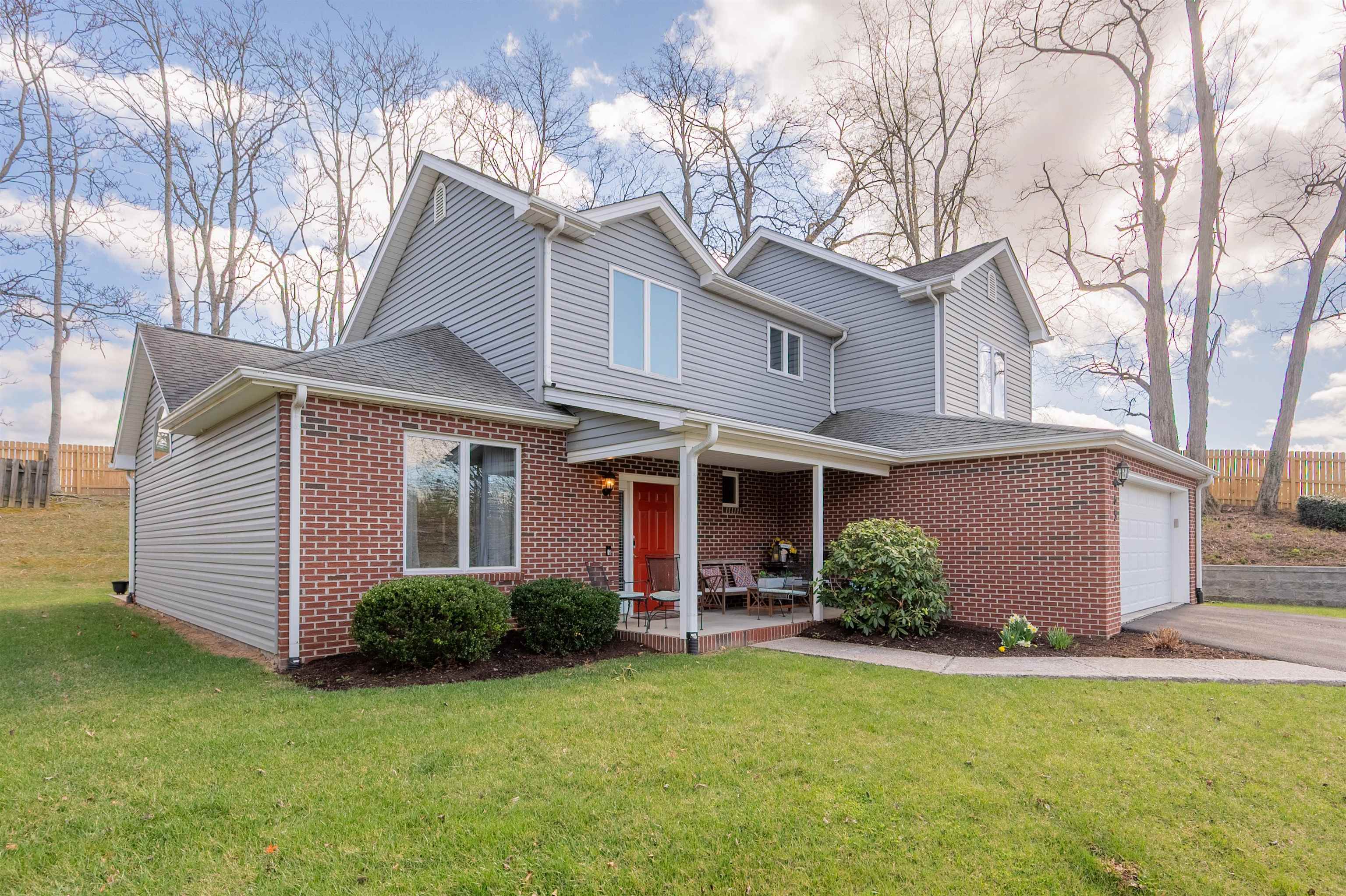 65 Silverleaf Lane