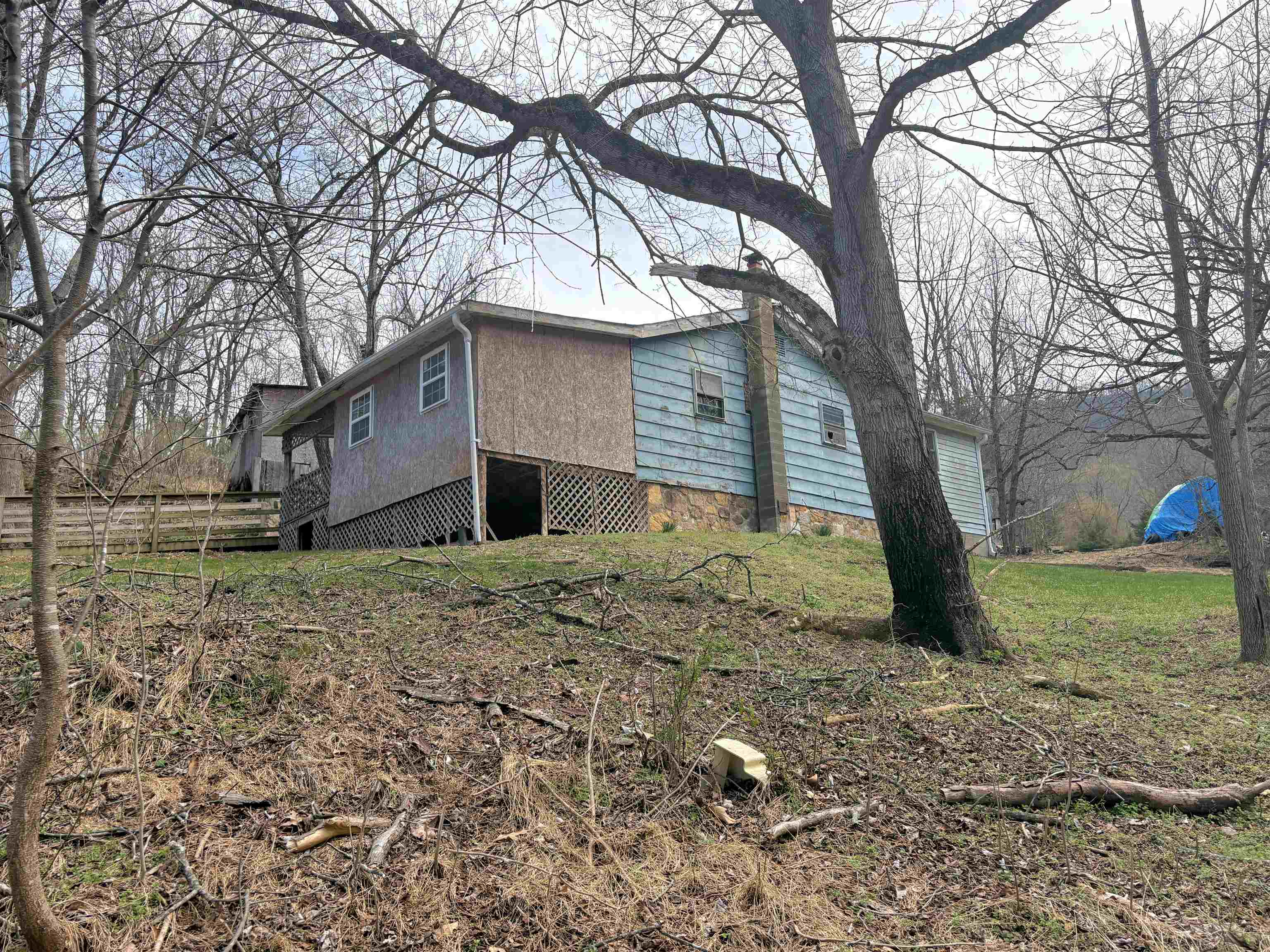 263 HOPKINS Road