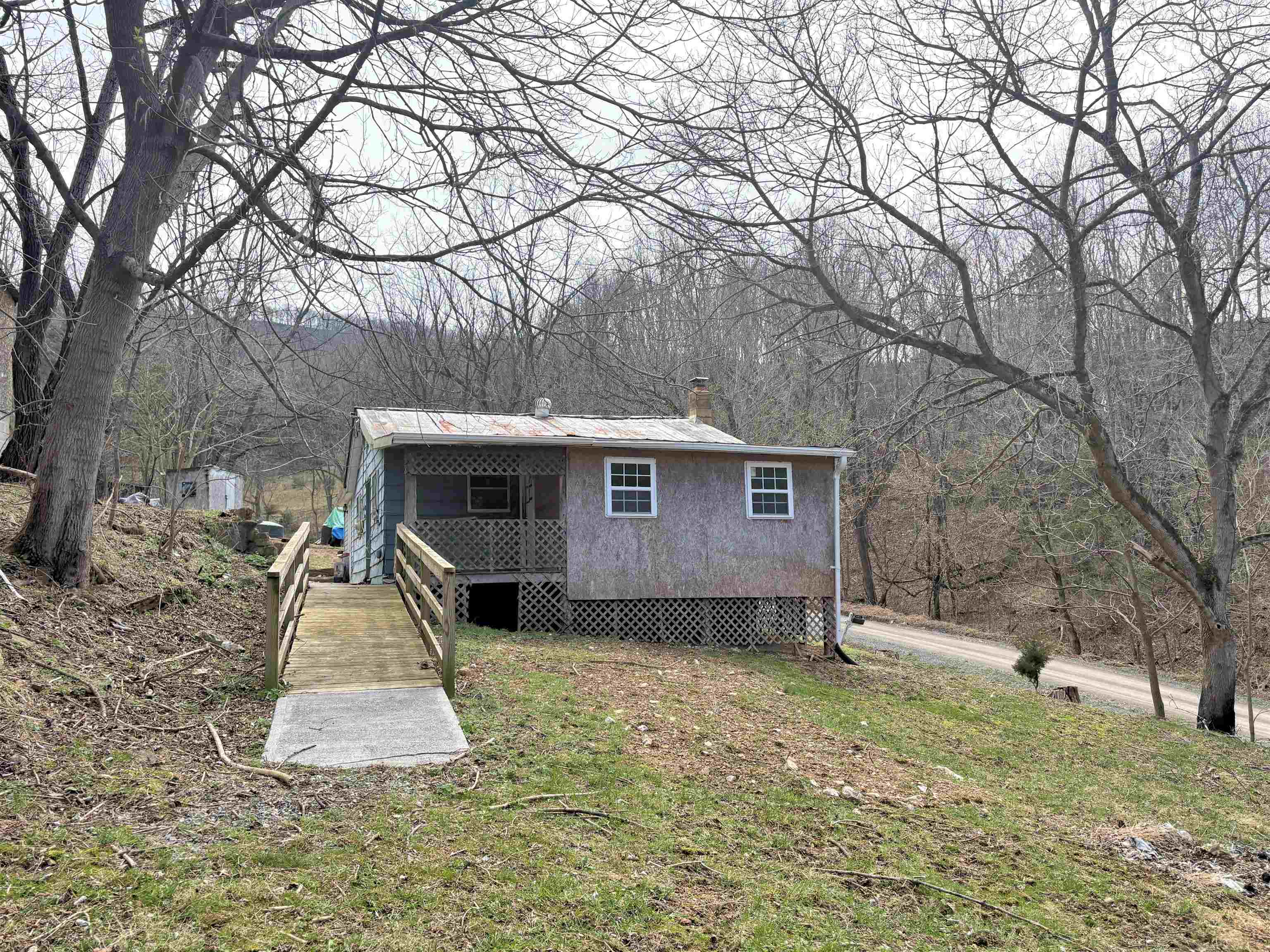 263 HOPKINS Road