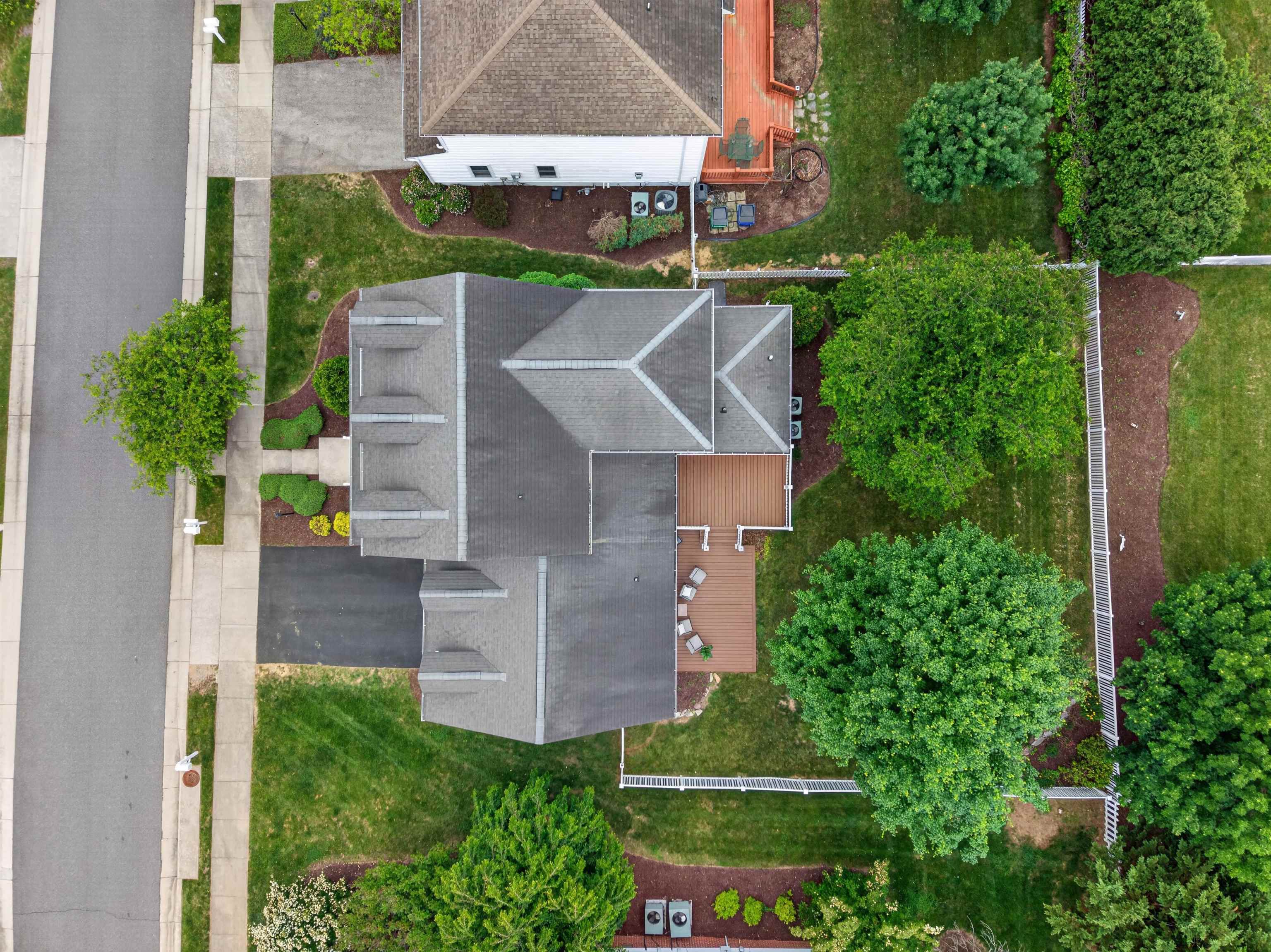 1214 Brook Circle