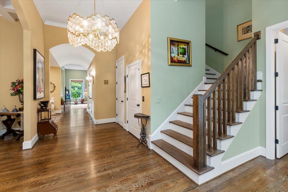 399 Deercroft Drive