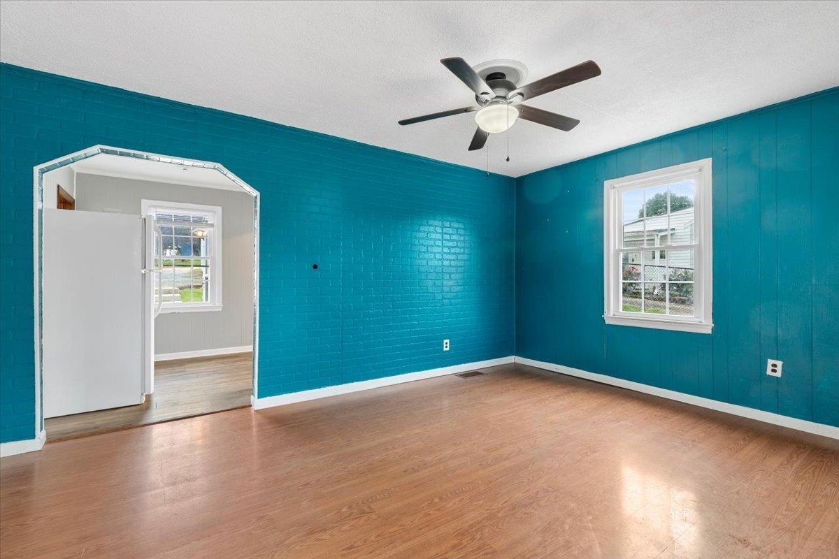 Listing 17