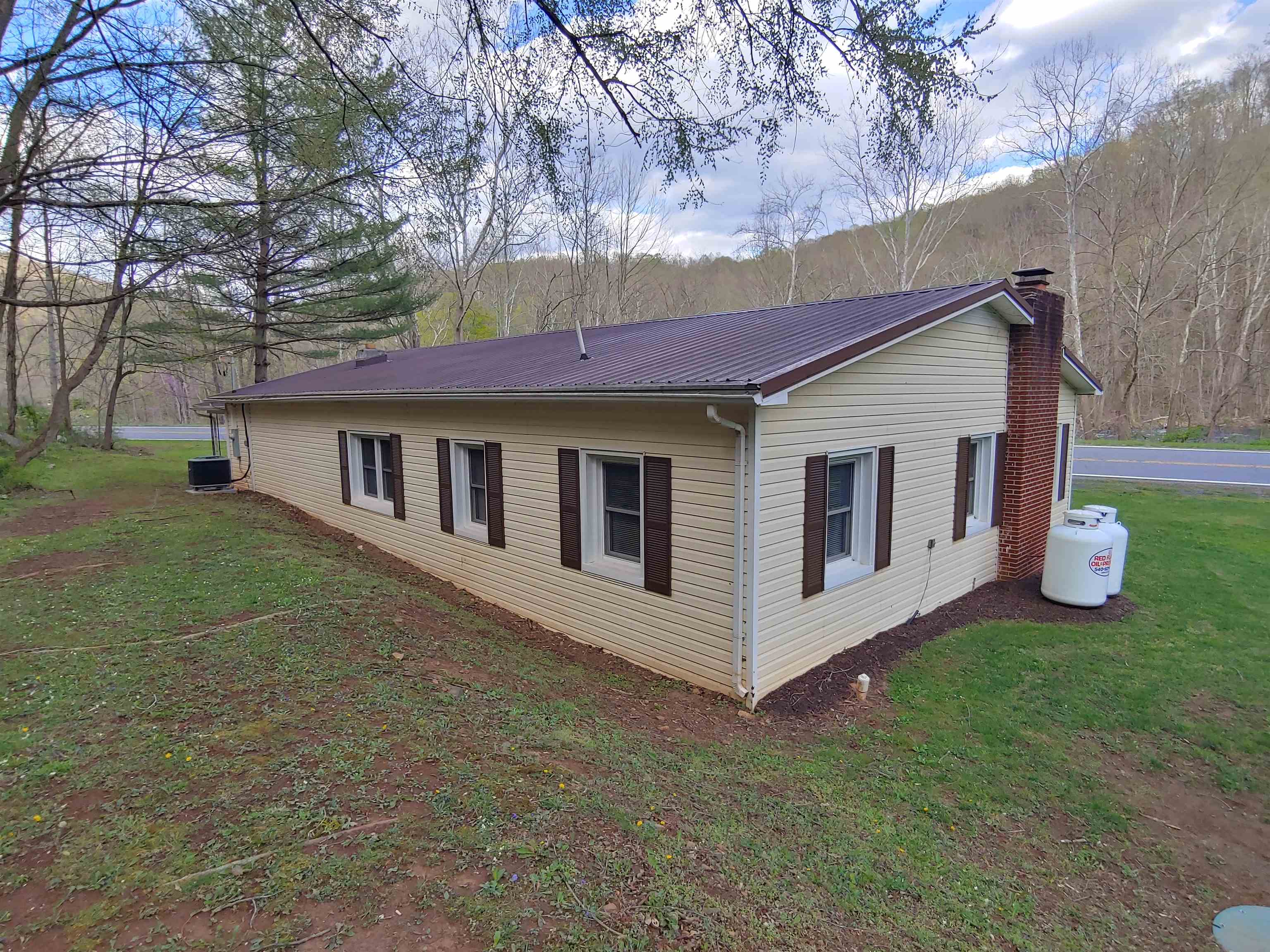 4680 Wolf Creek Road