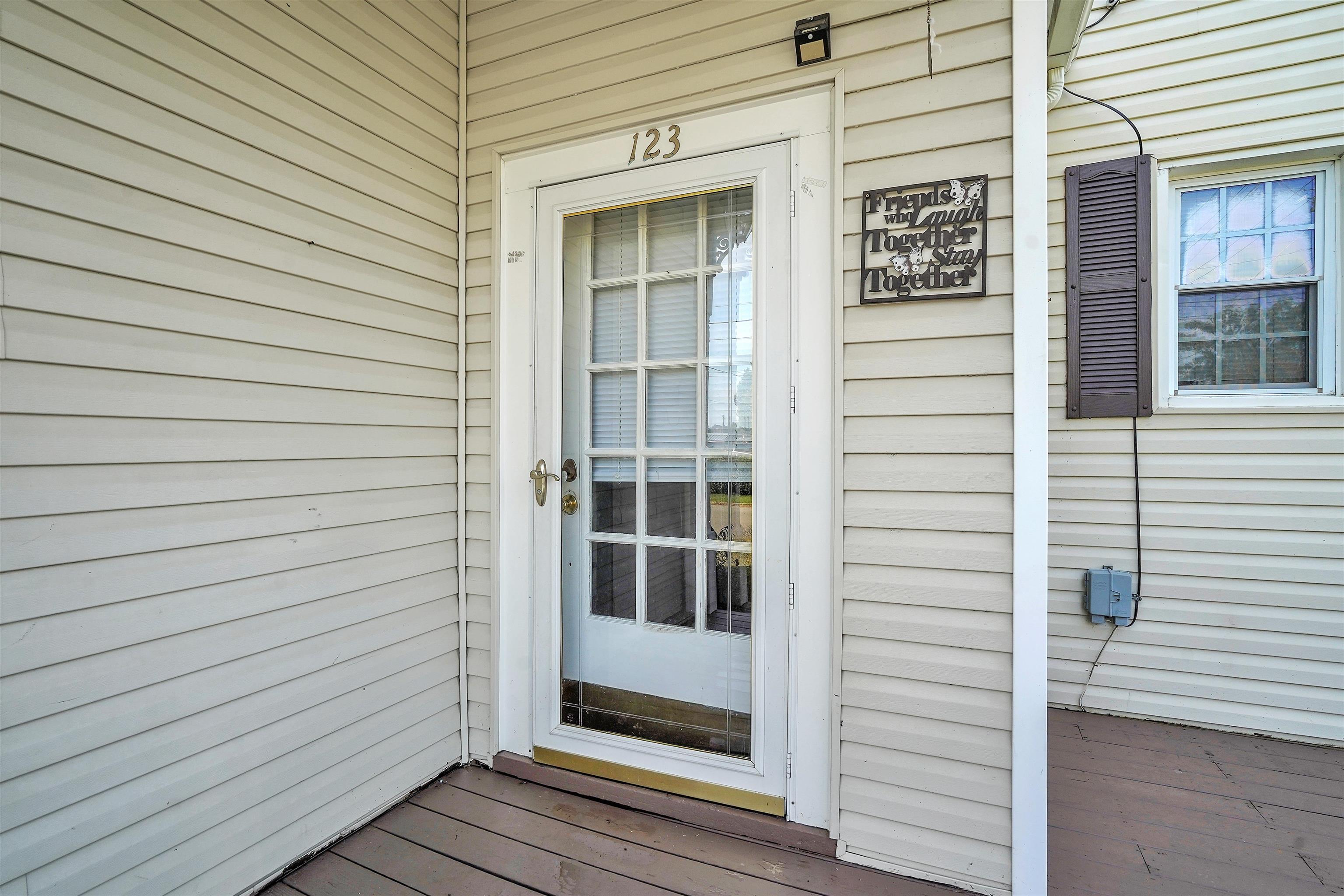 123 2ND Street SW