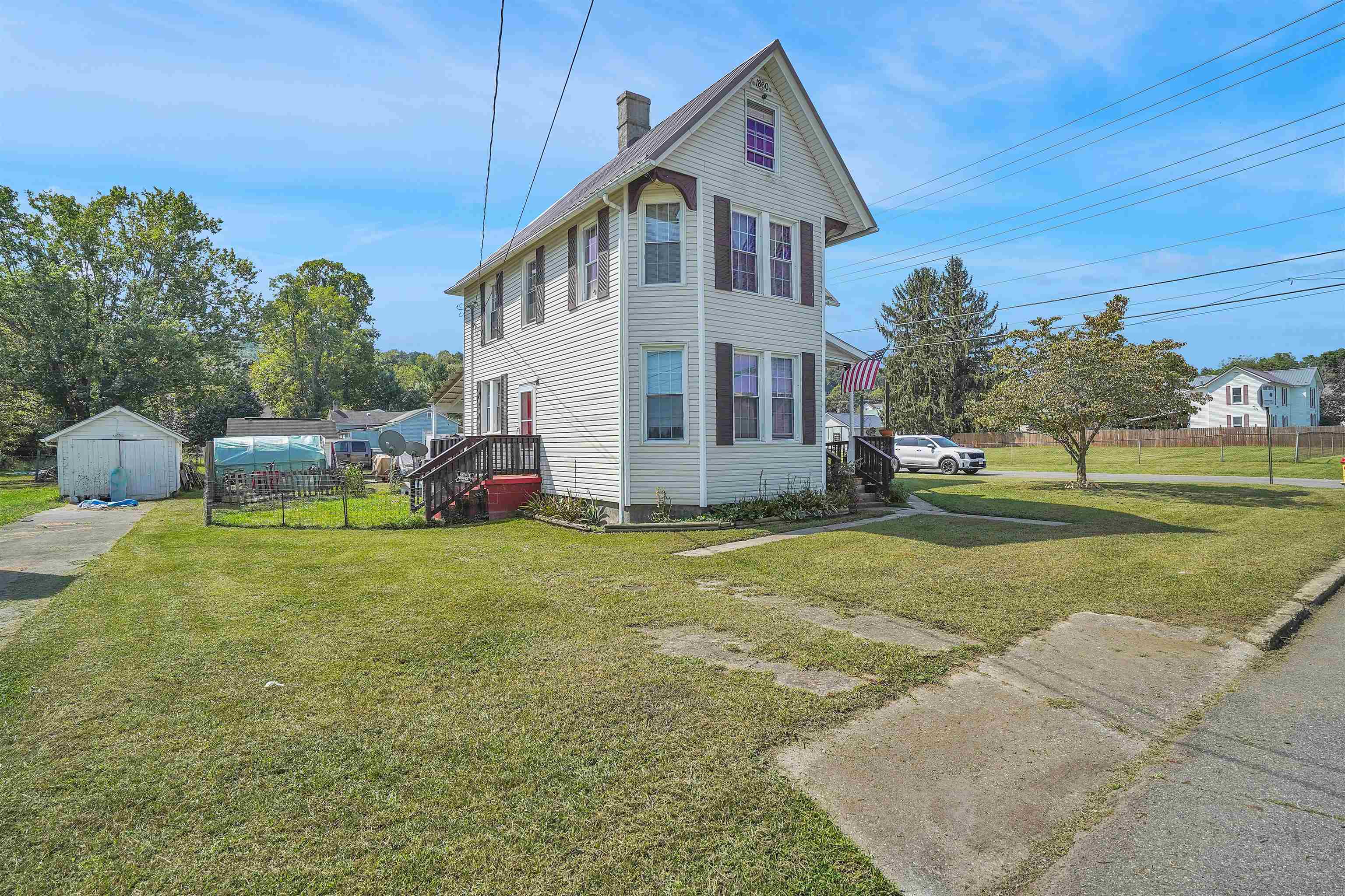 123 2ND Street SW
