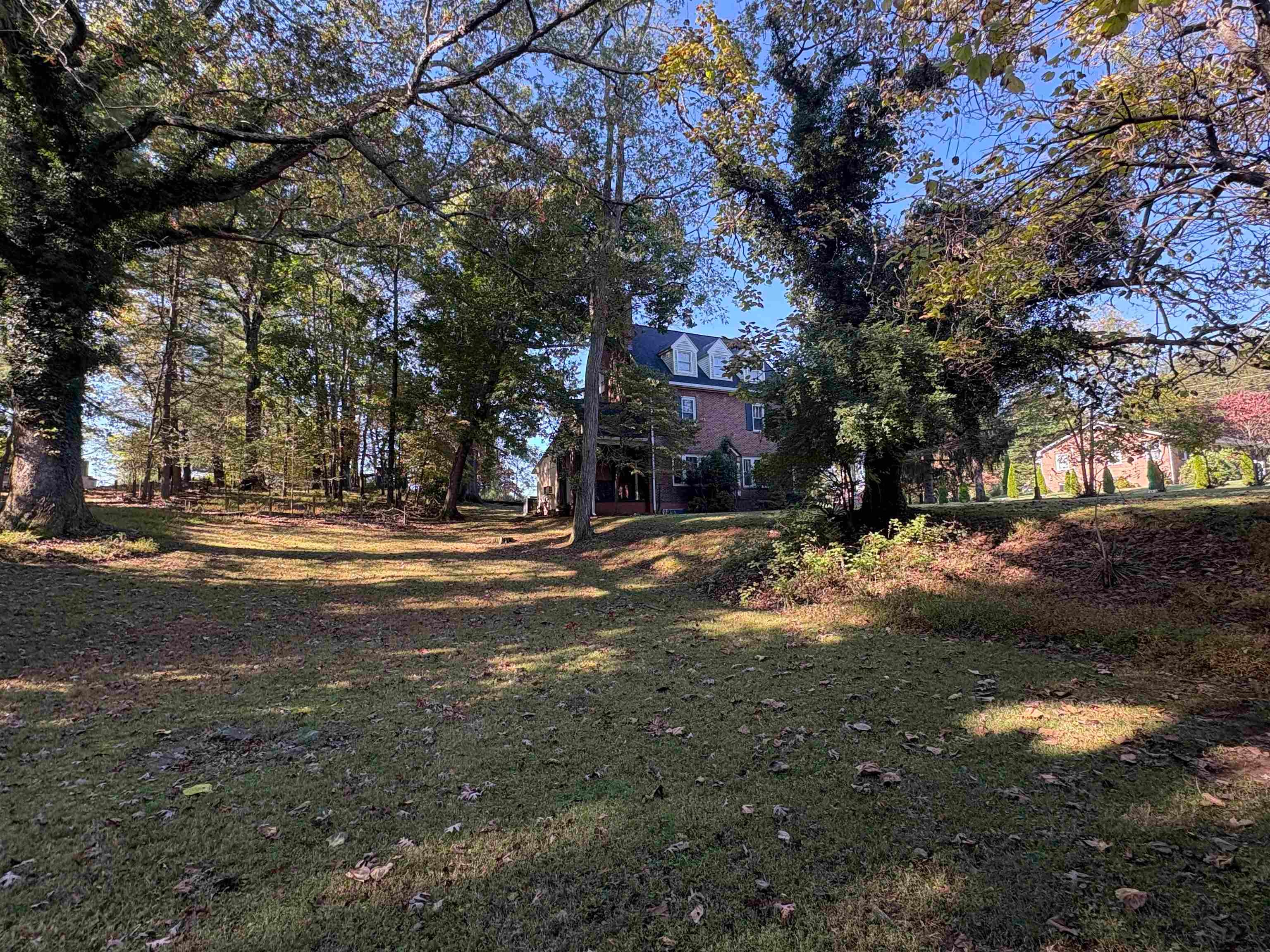 900 TYLER Avenue