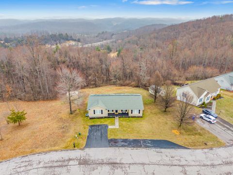 50 WOODRIDGE Drive Christiansburg VA 24073