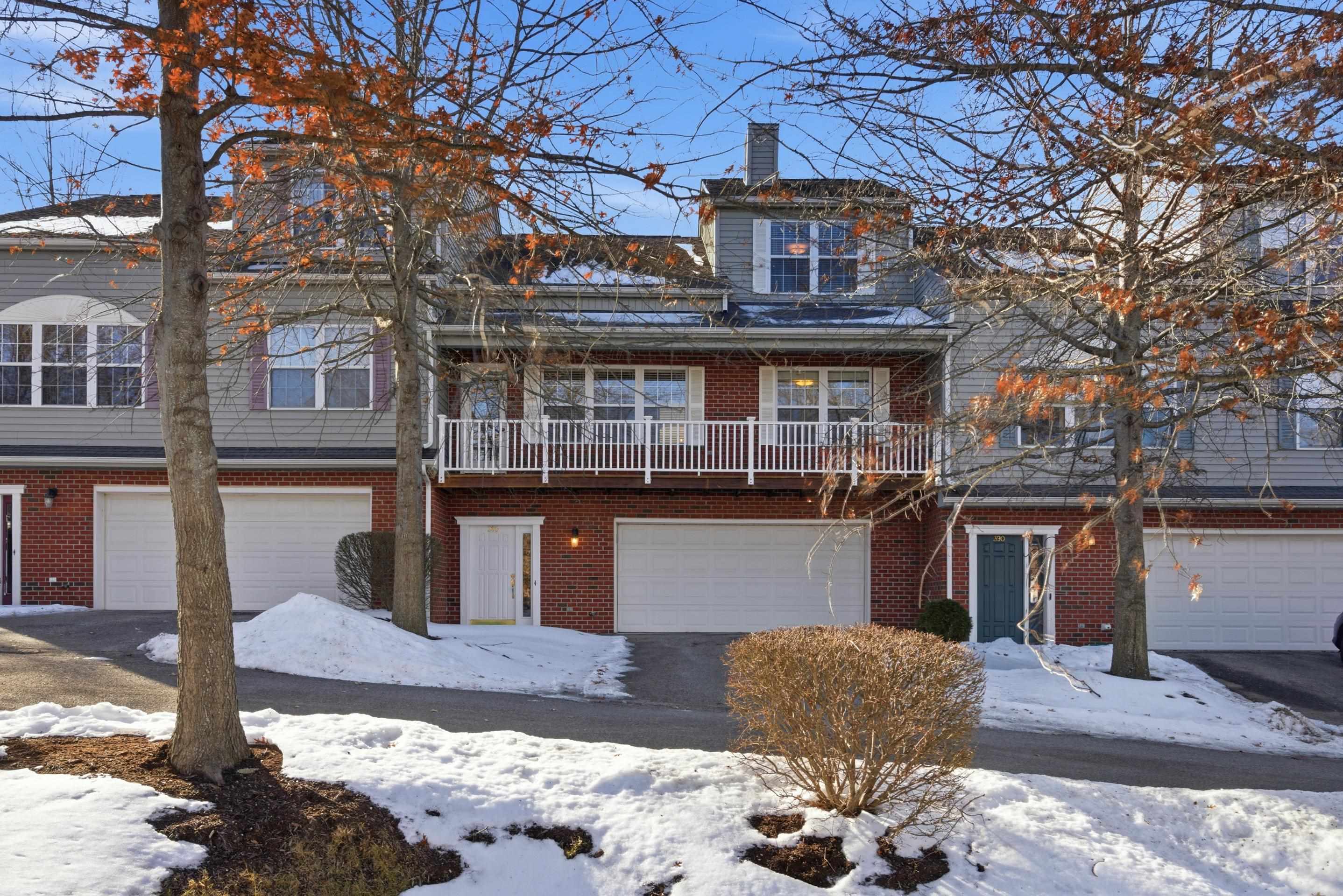 380 OAKTREE Boulevard