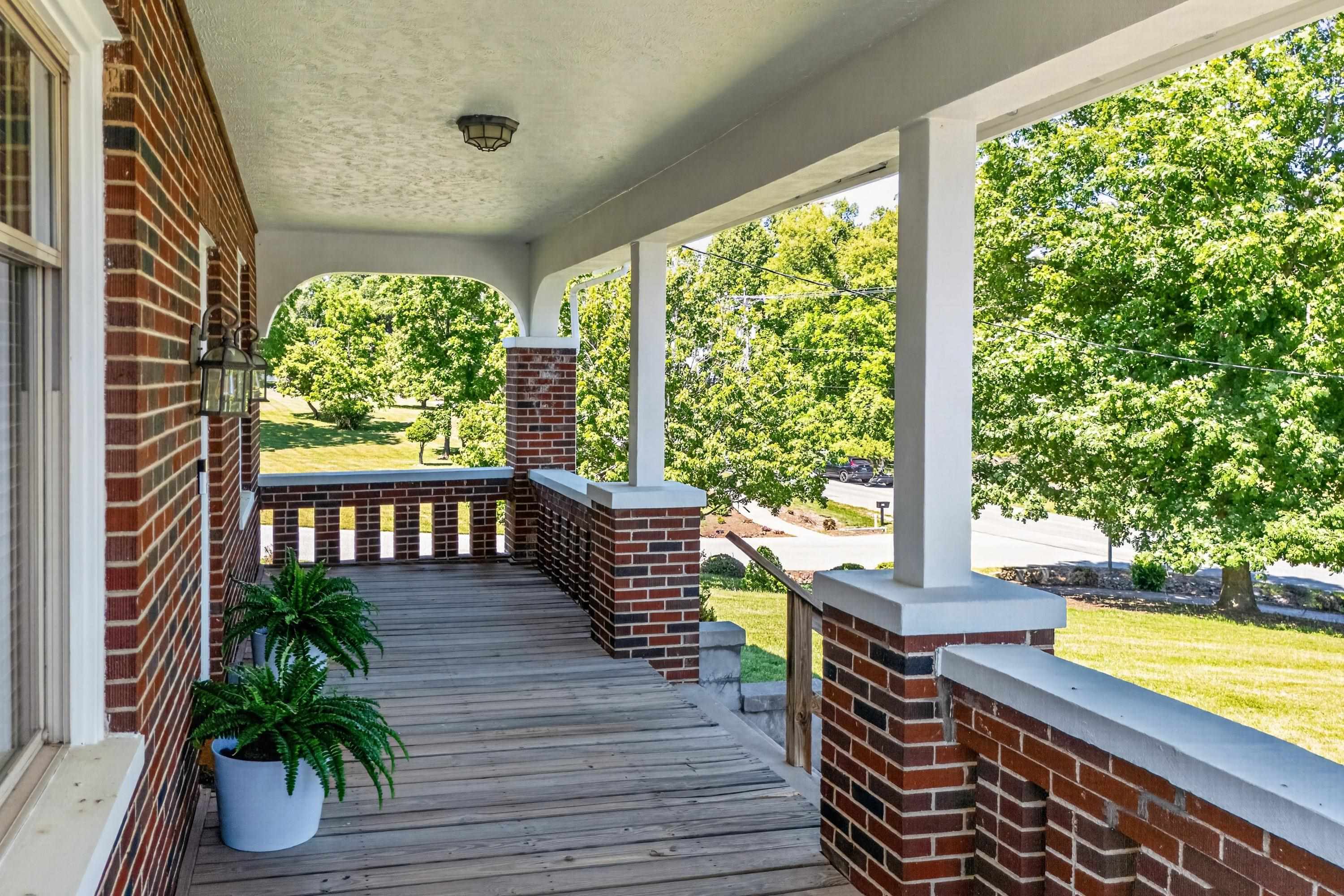 132 Christiansburg Pike NE