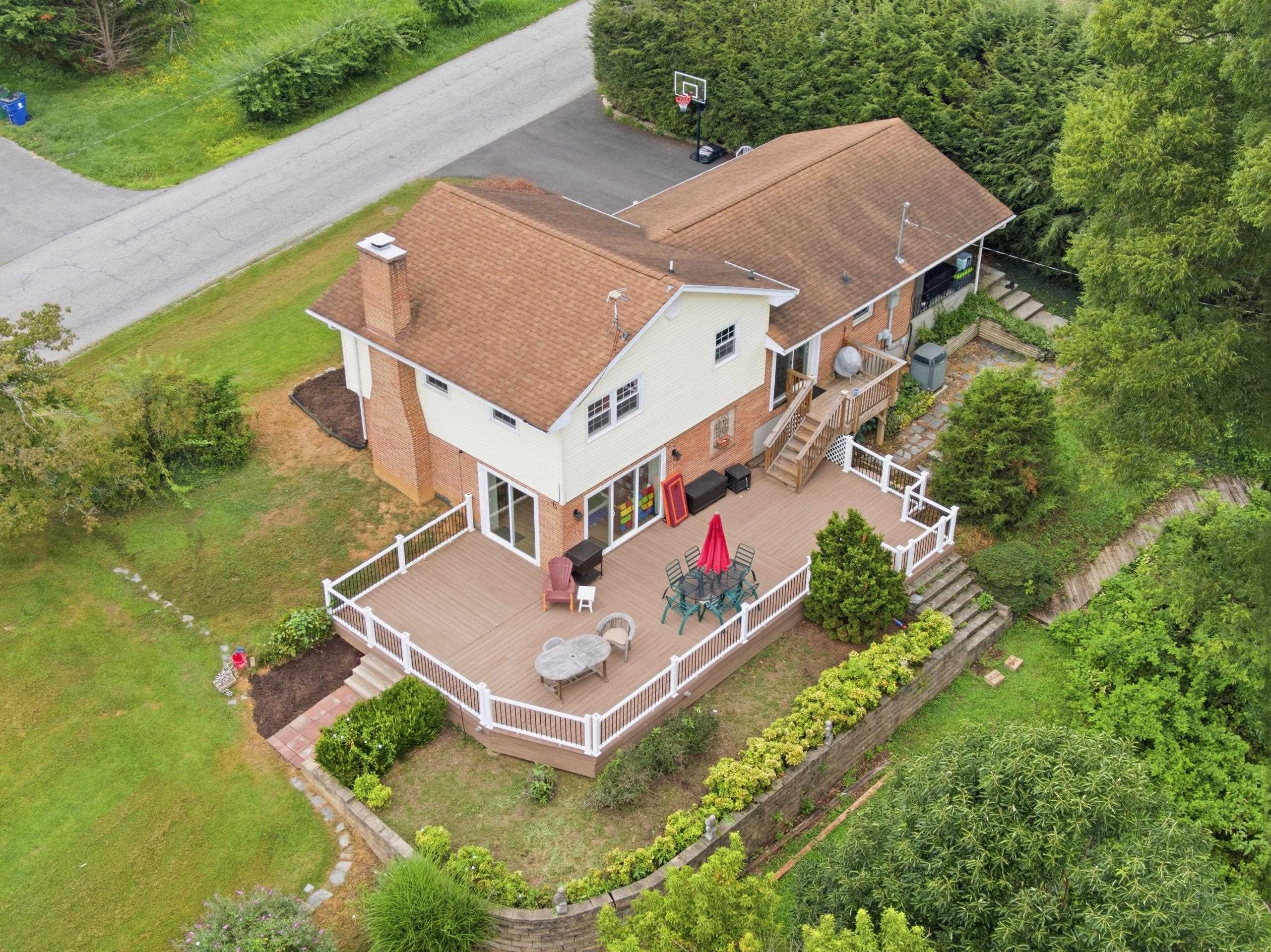 75 Walnut Drive NW