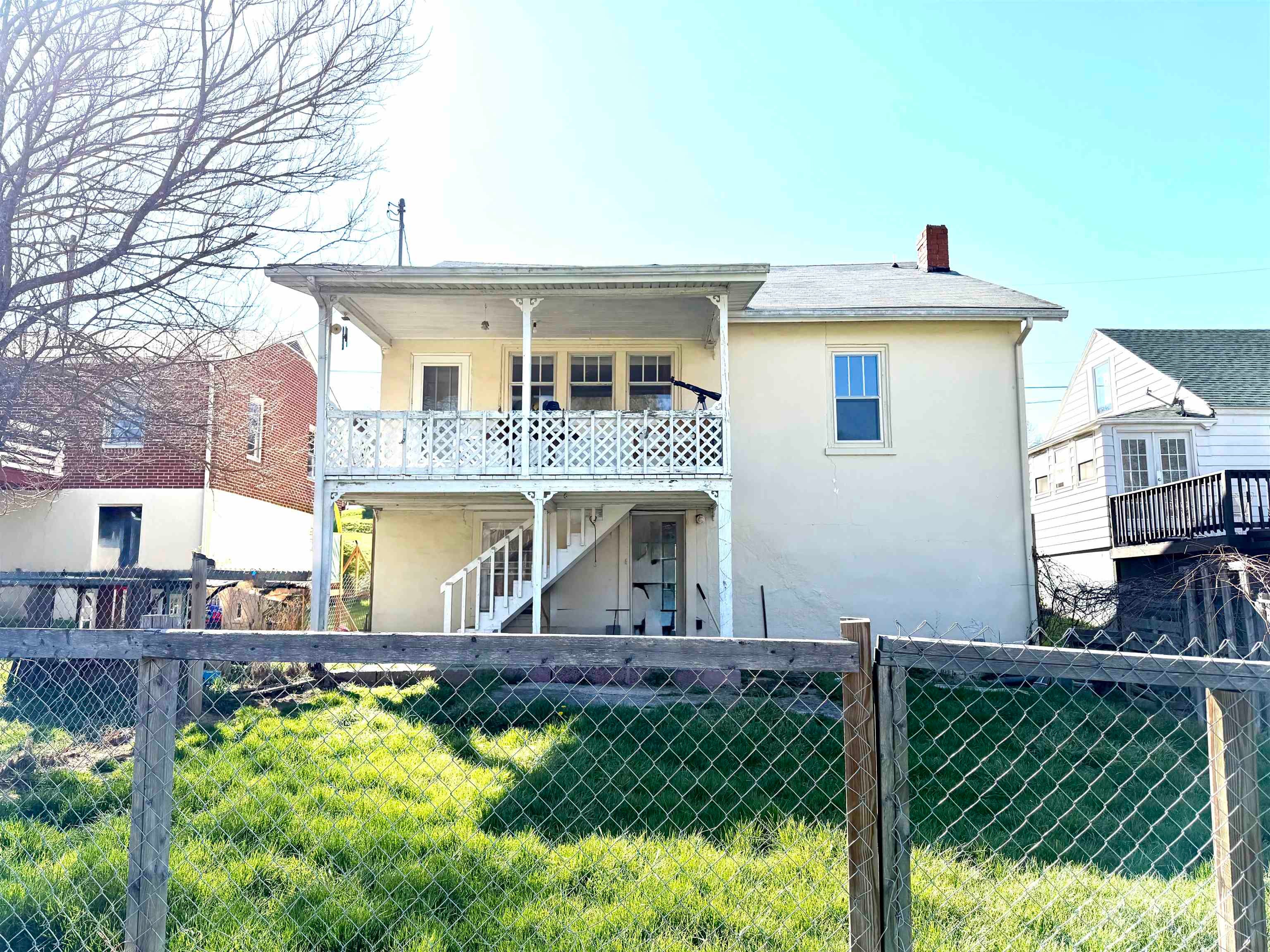 409 DRAPER Avenue