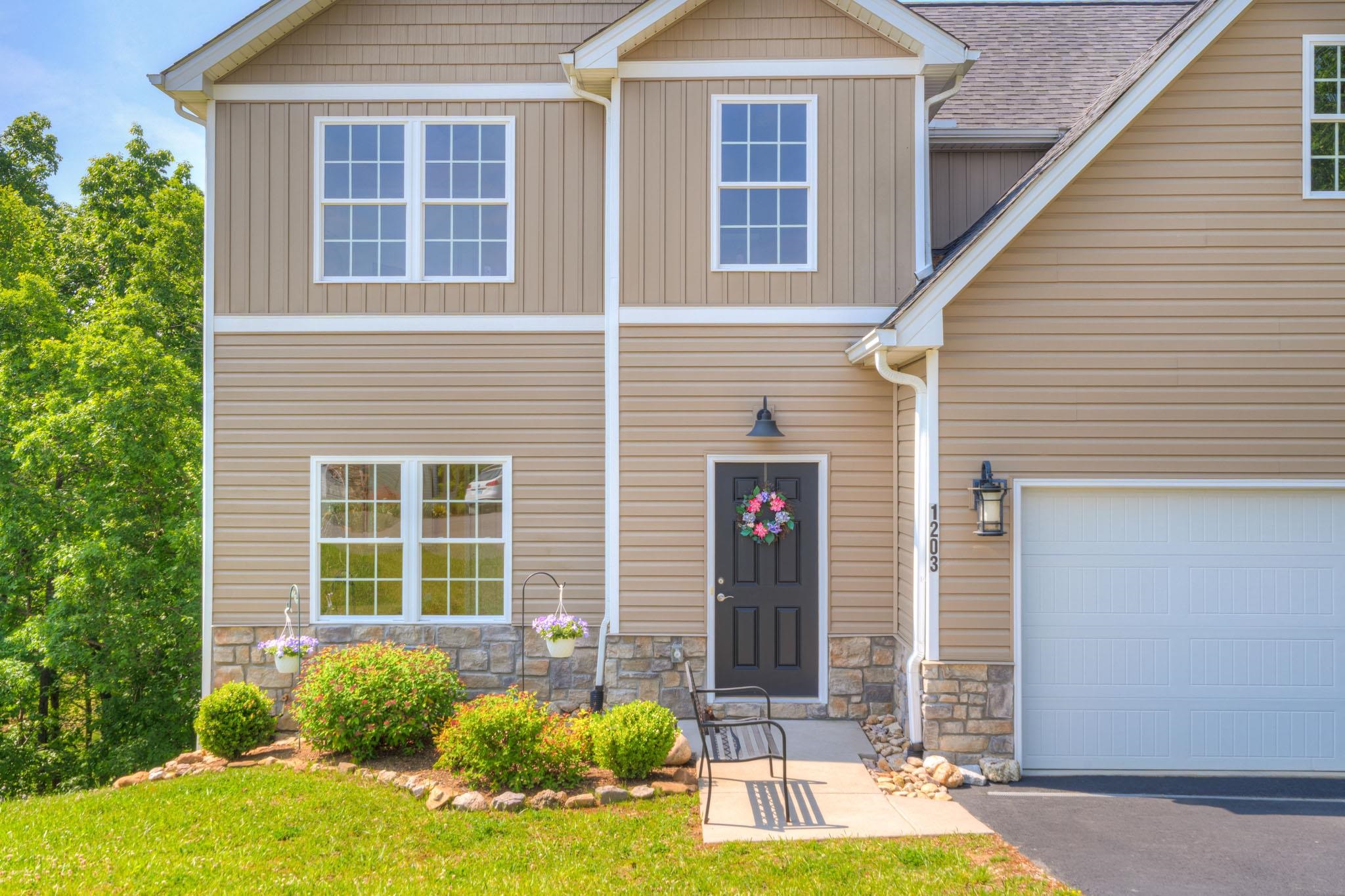 1203 Walnut Ridge Road