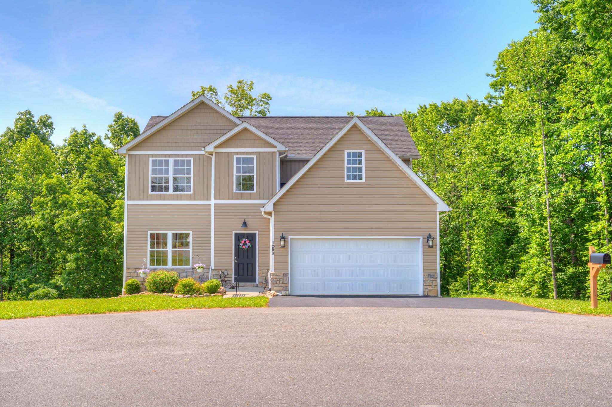1203 Walnut Ridge Road
