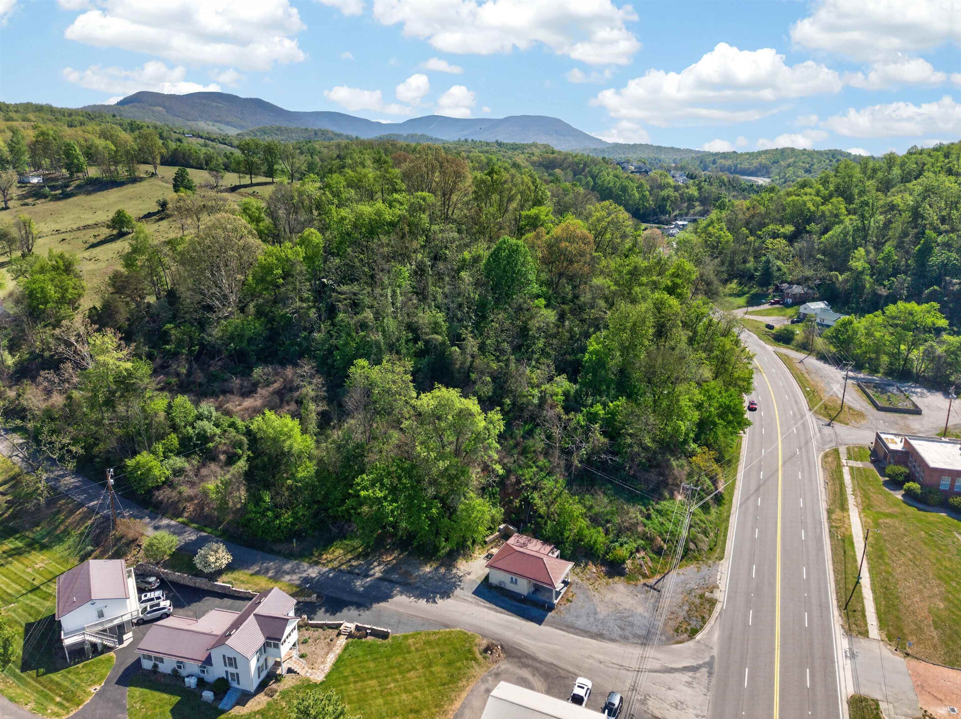 101 Mays Hollow Road