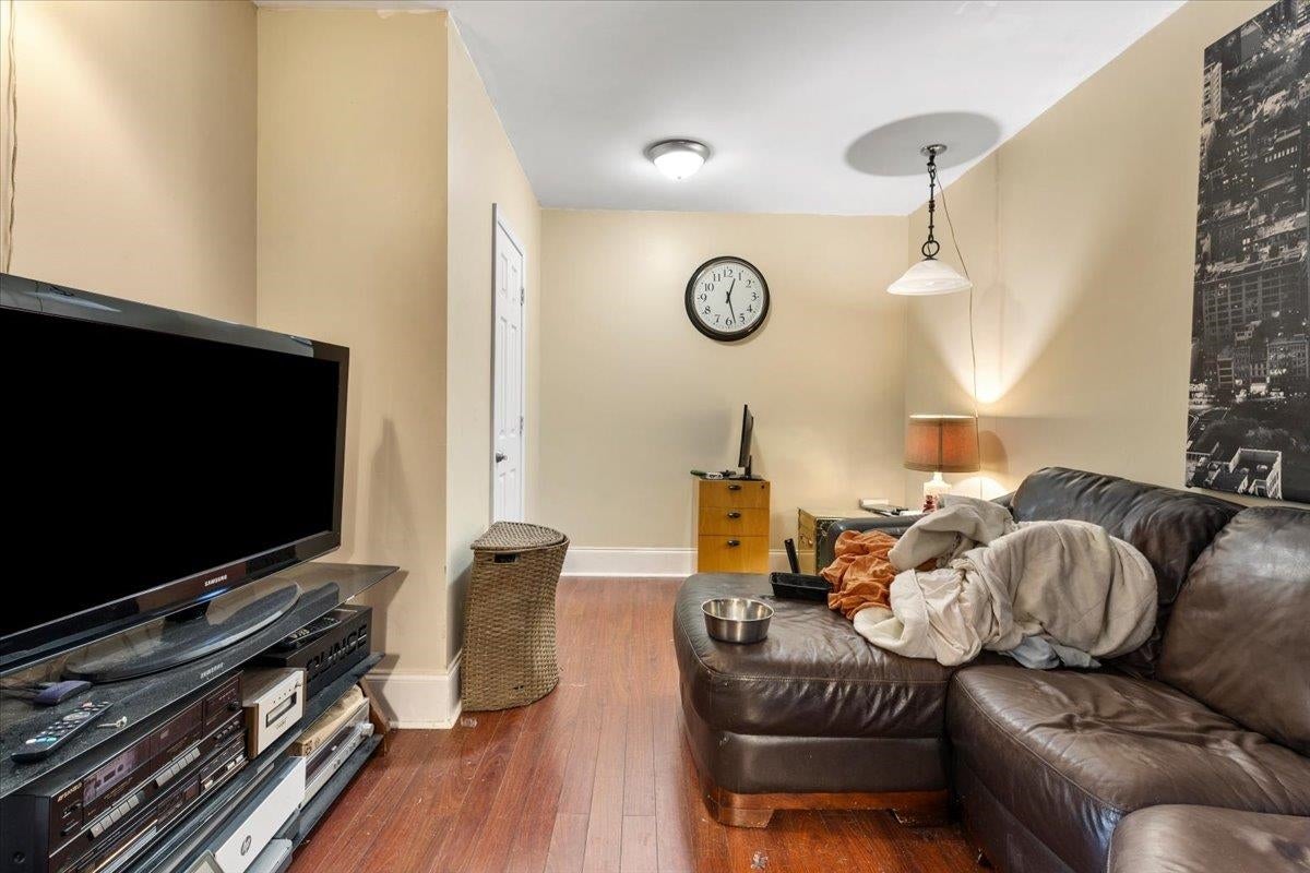 205 TALL OAK Boulevard