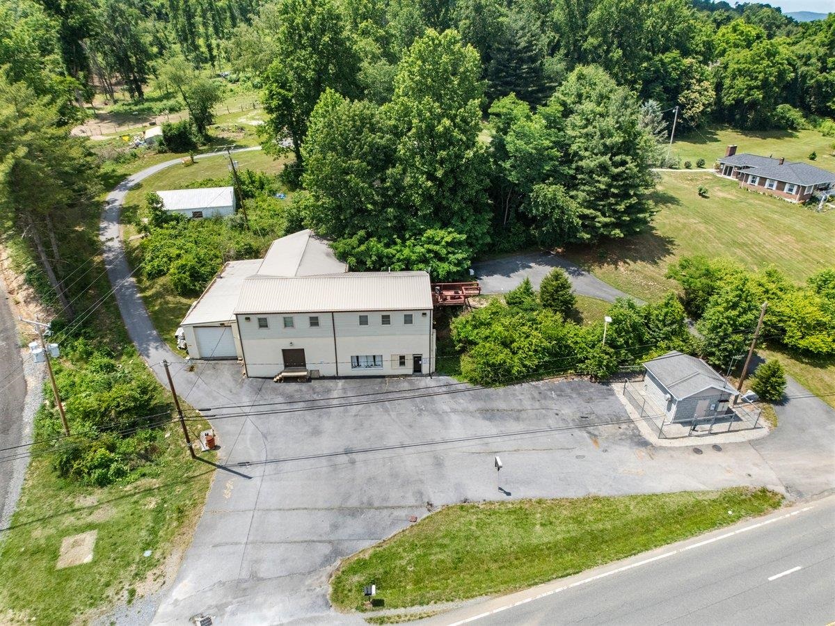1194 Pulaski Giles Turnpike