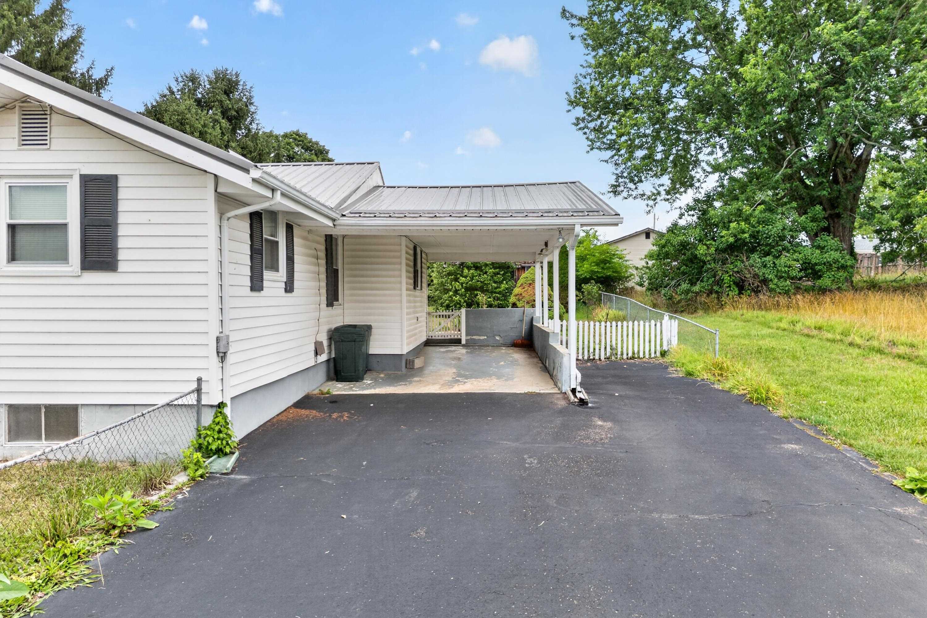 3458 Hilton Village Loop