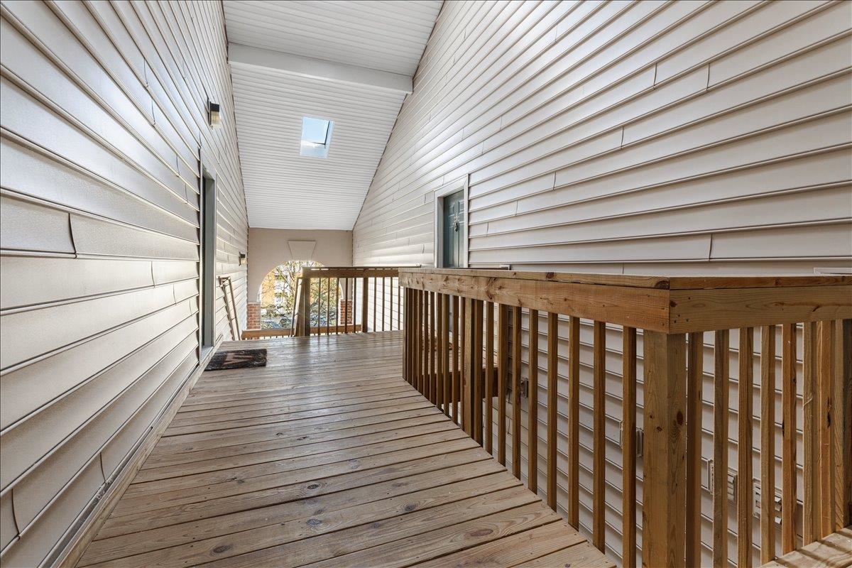 211 S KNOLLWOOD Drive 2305