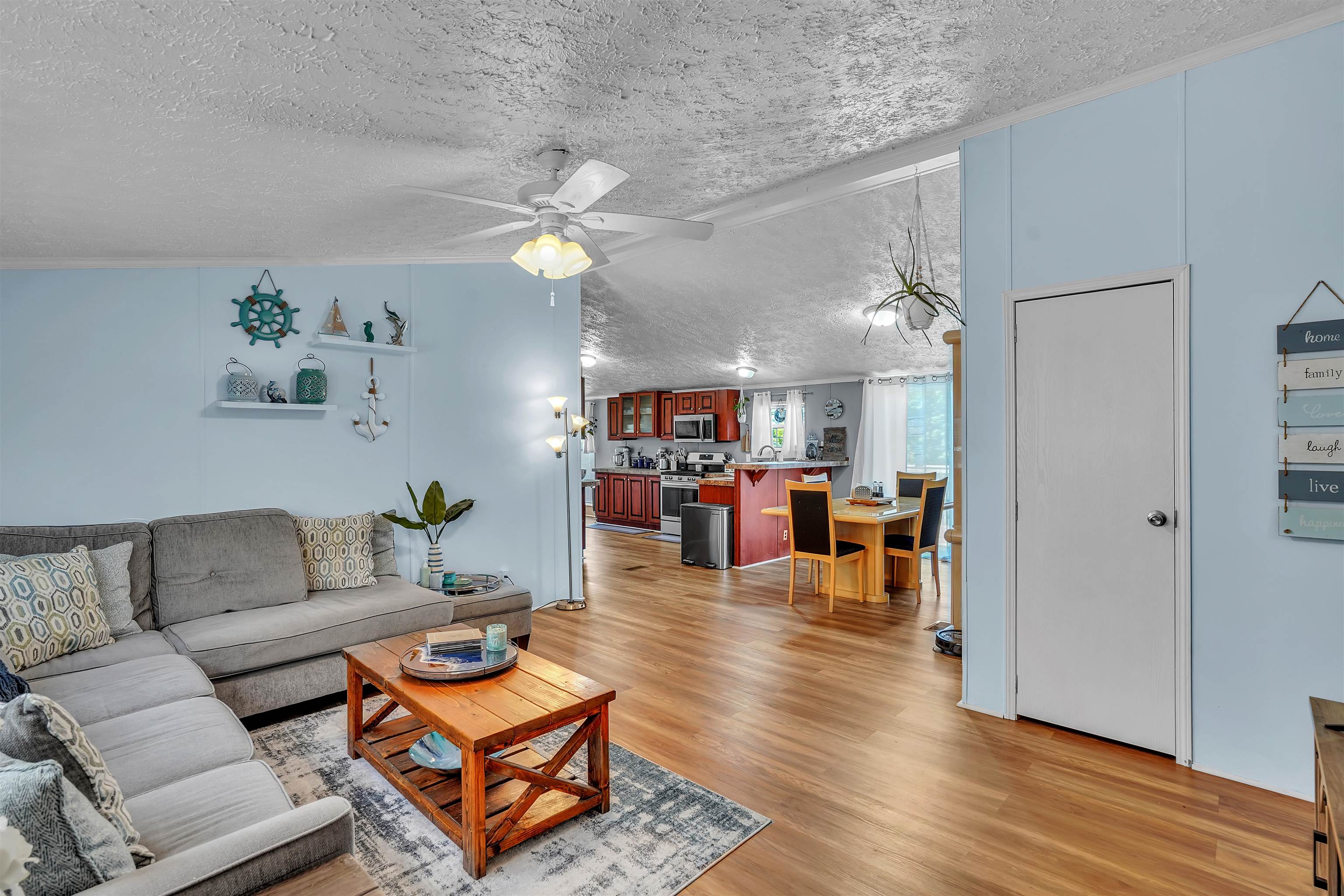 4290 Sunny View Heights Loop