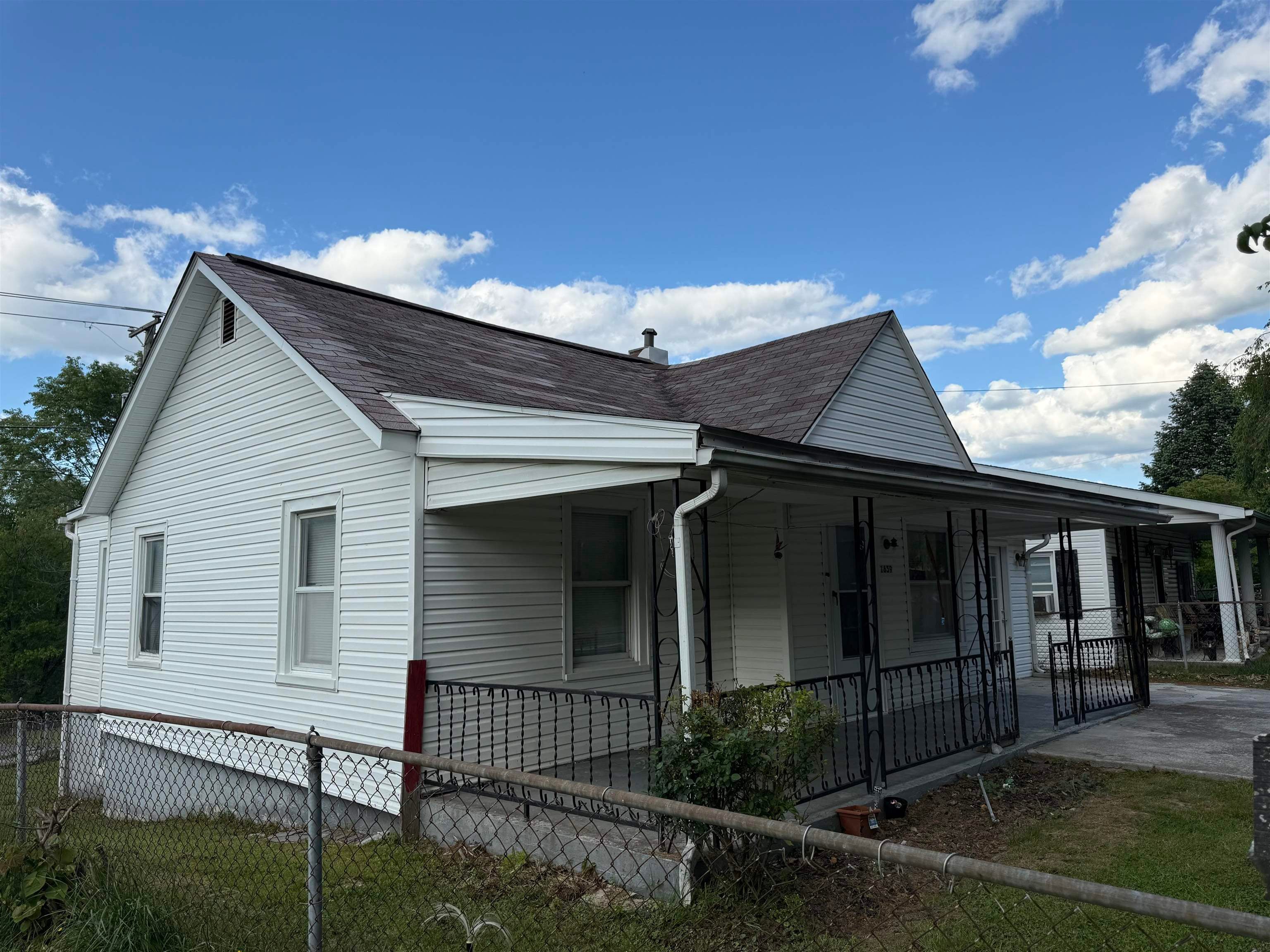 1659 Dora Highway