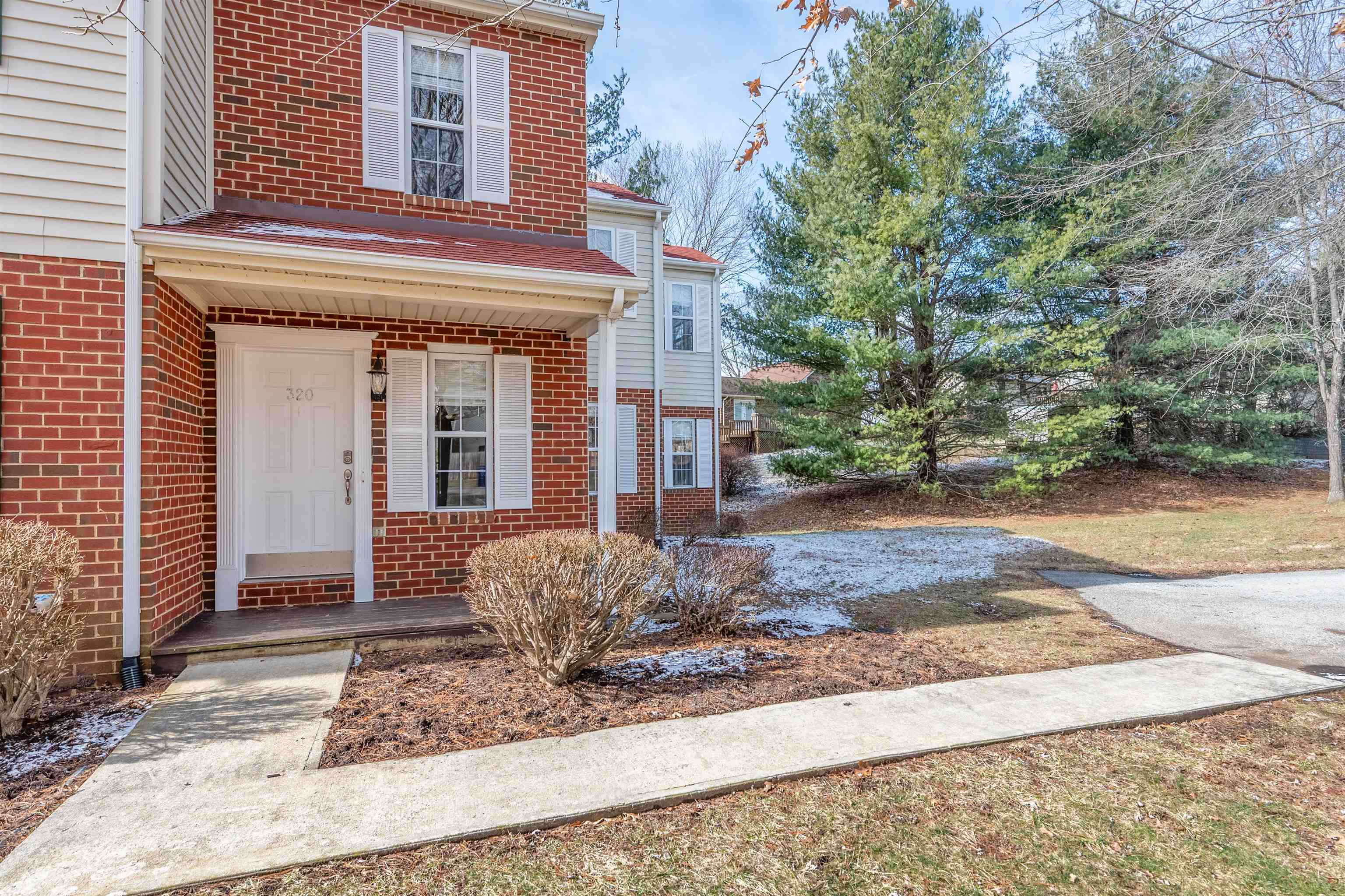 320 BRONZE LEAF Drive