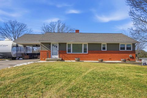 745 Second Street Christiansburg VA 24073