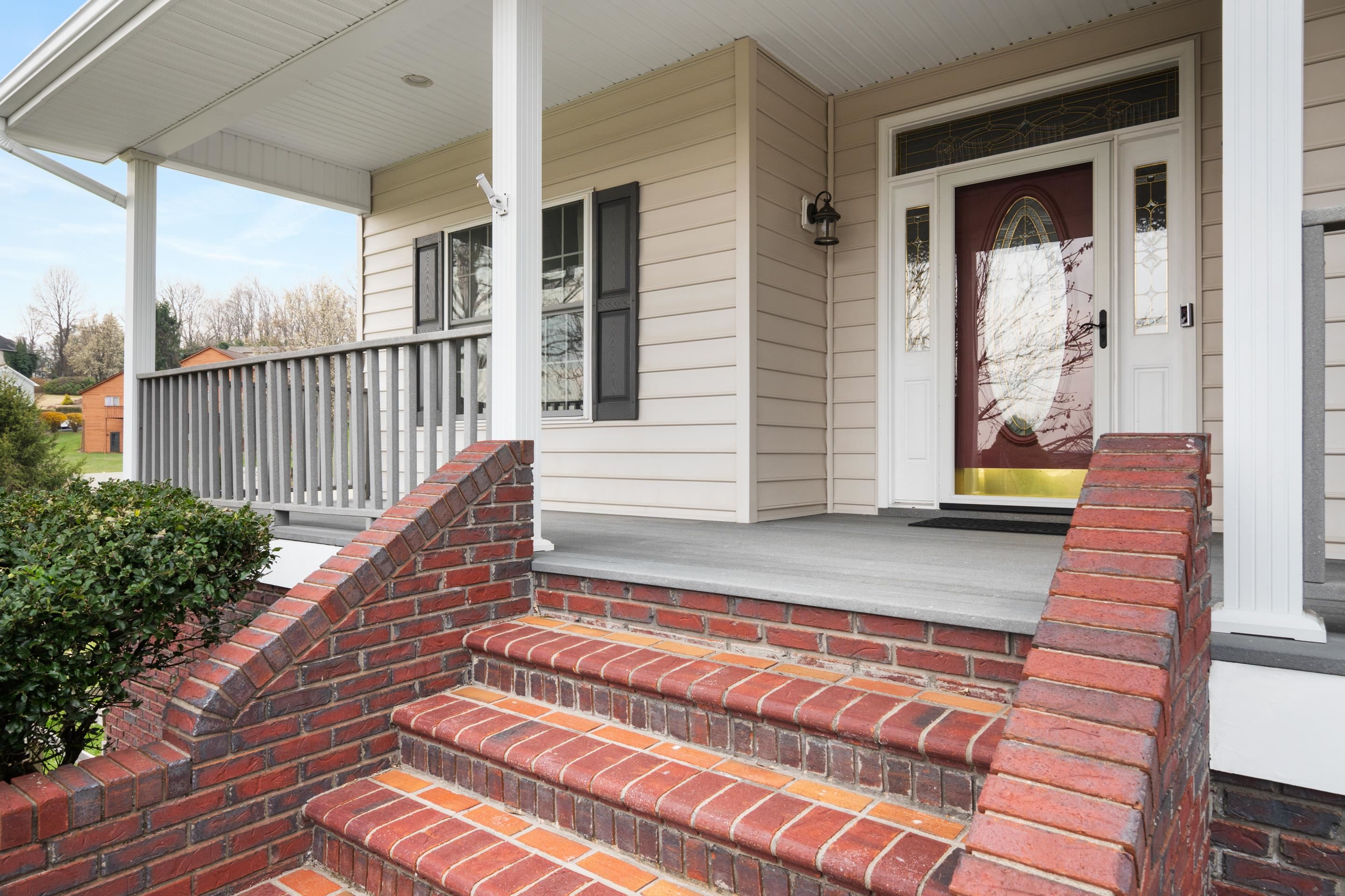 408 Cedar Orchard Drive W