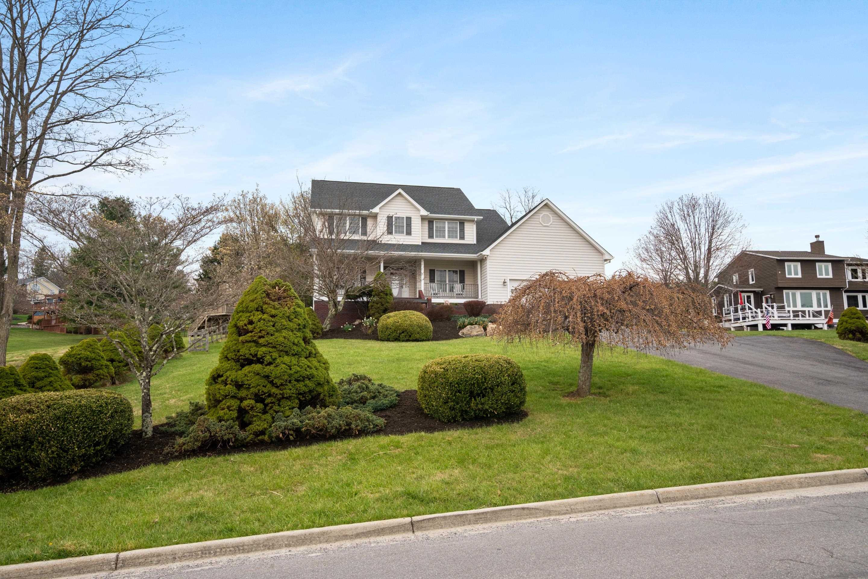 408 Cedar Orchard Drive W