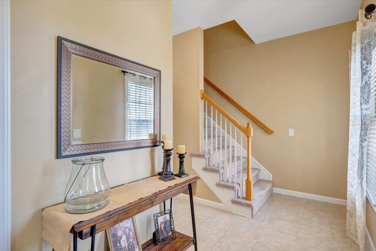 260 Citrine Court NW