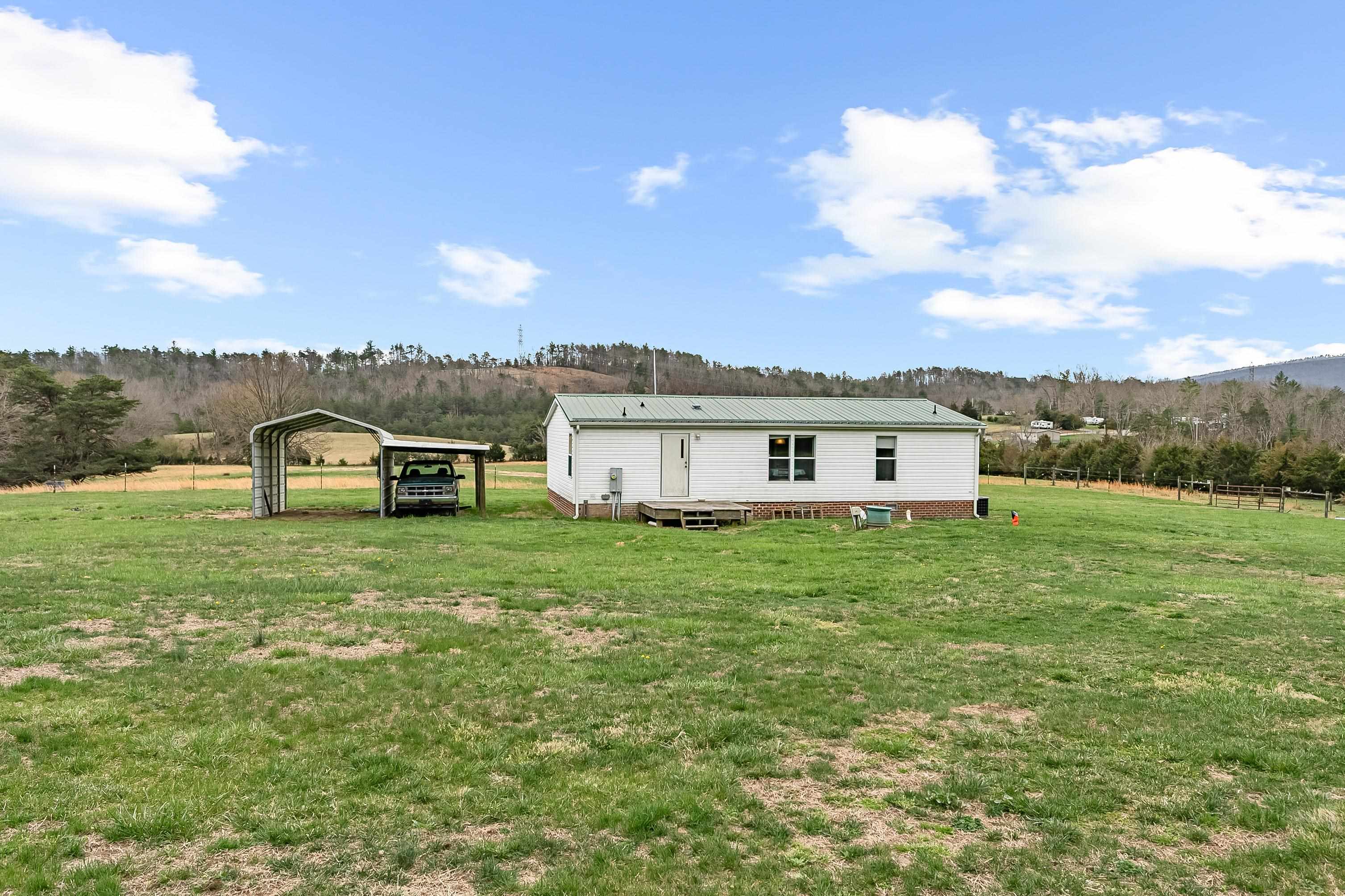 Elliston, Virginia 24087, United States, 3 Bedrooms Bedrooms, ,2 BathroomsBathrooms,Residential,Pending,109108