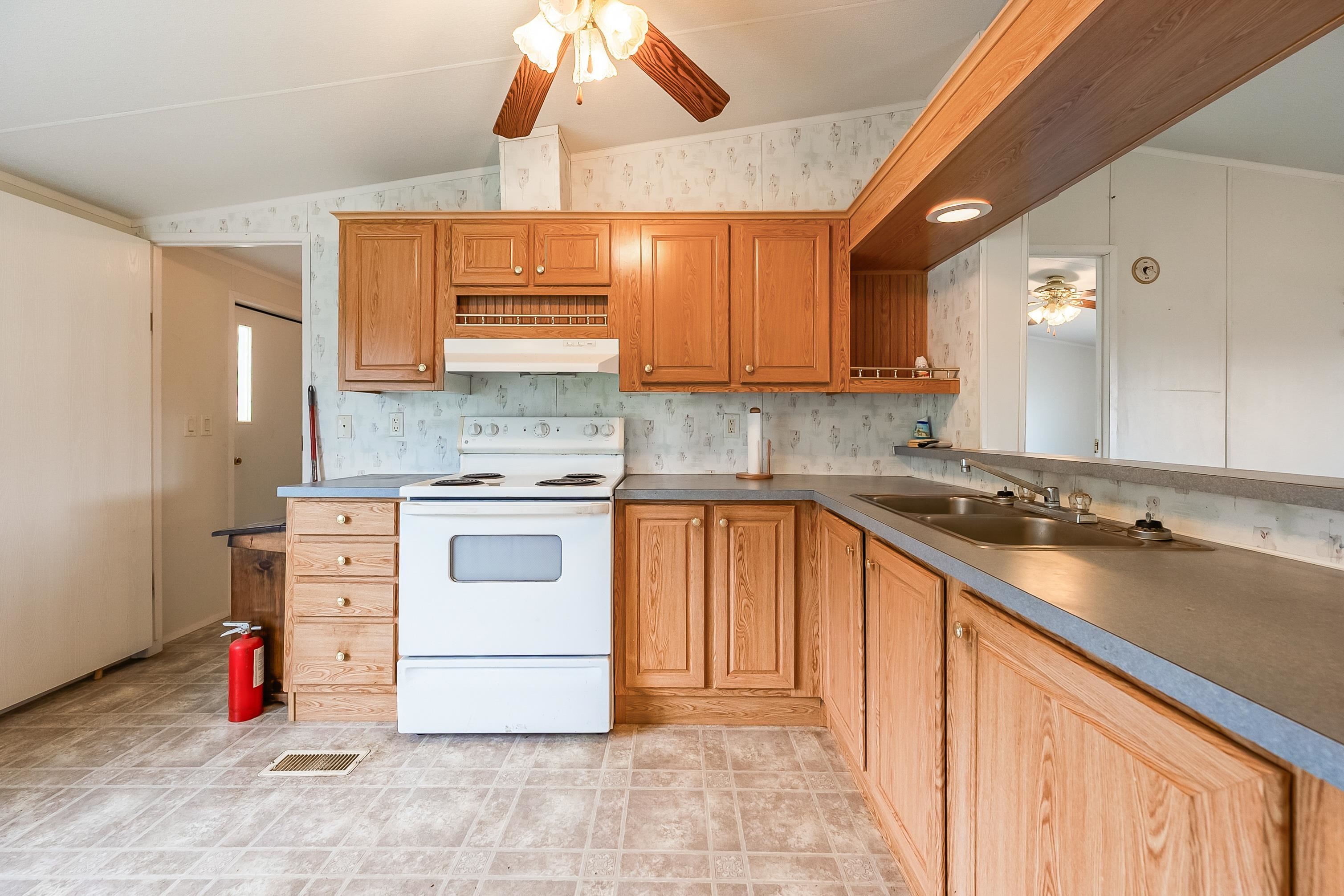 Elliston, Virginia 24087, United States, 3 Bedrooms Bedrooms, ,2 BathroomsBathrooms,Residential,Pending,109108