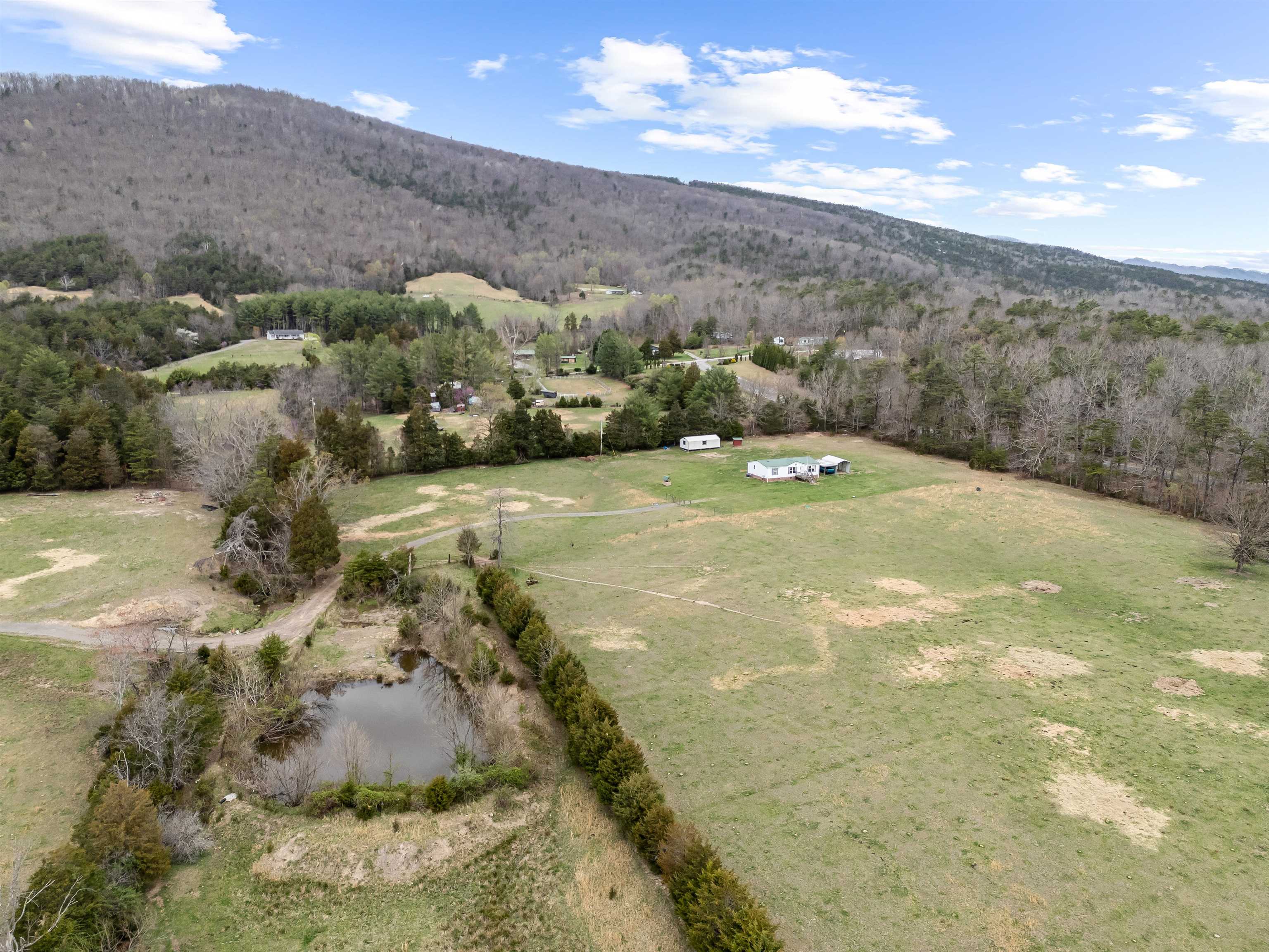 Elliston, Virginia 24087, United States, 3 Bedrooms Bedrooms, ,2 BathroomsBathrooms,Residential,Pending,109108