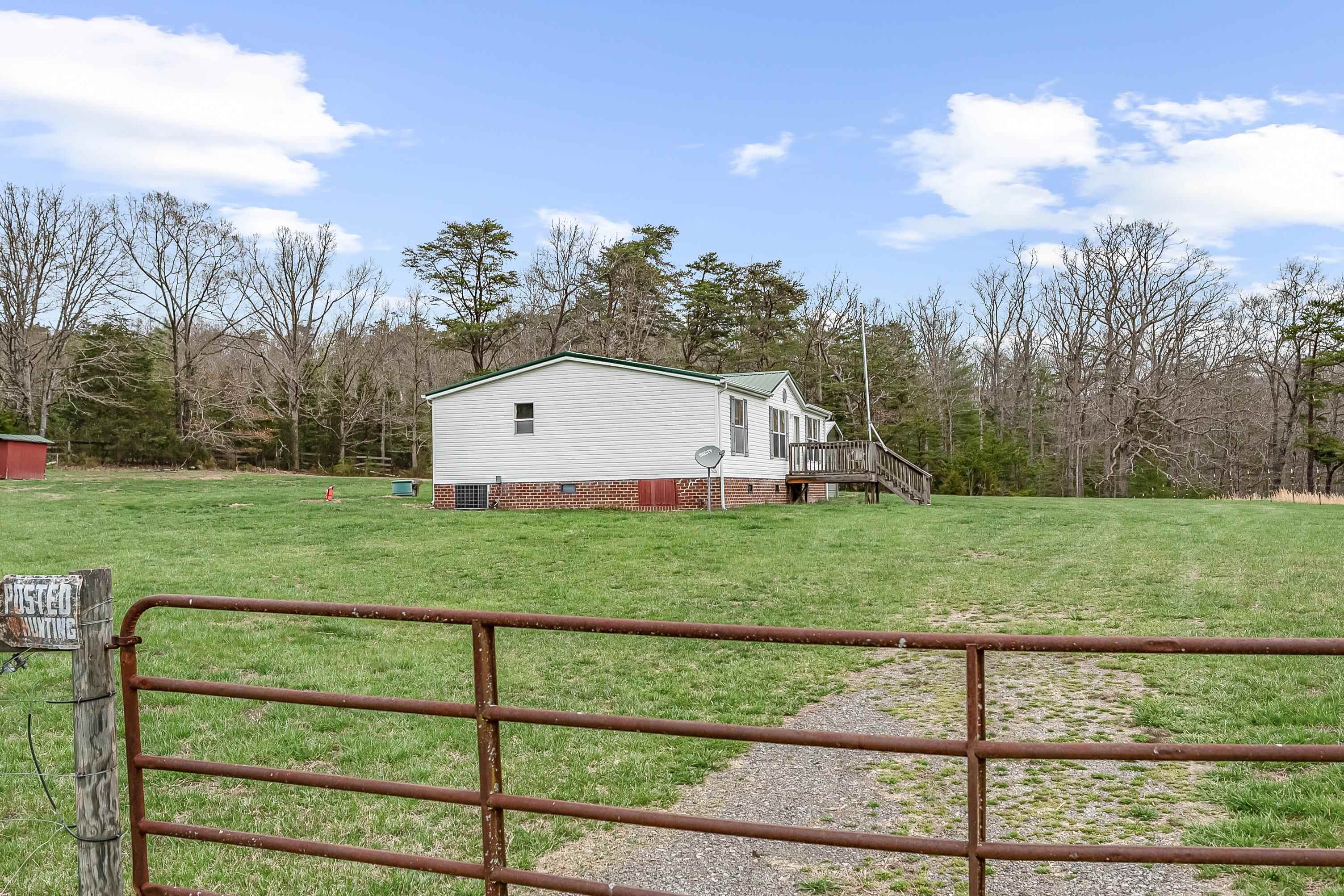 Elliston, Virginia 24087, United States, 3 Bedrooms Bedrooms, ,2 BathroomsBathrooms,Residential,Pending,109108