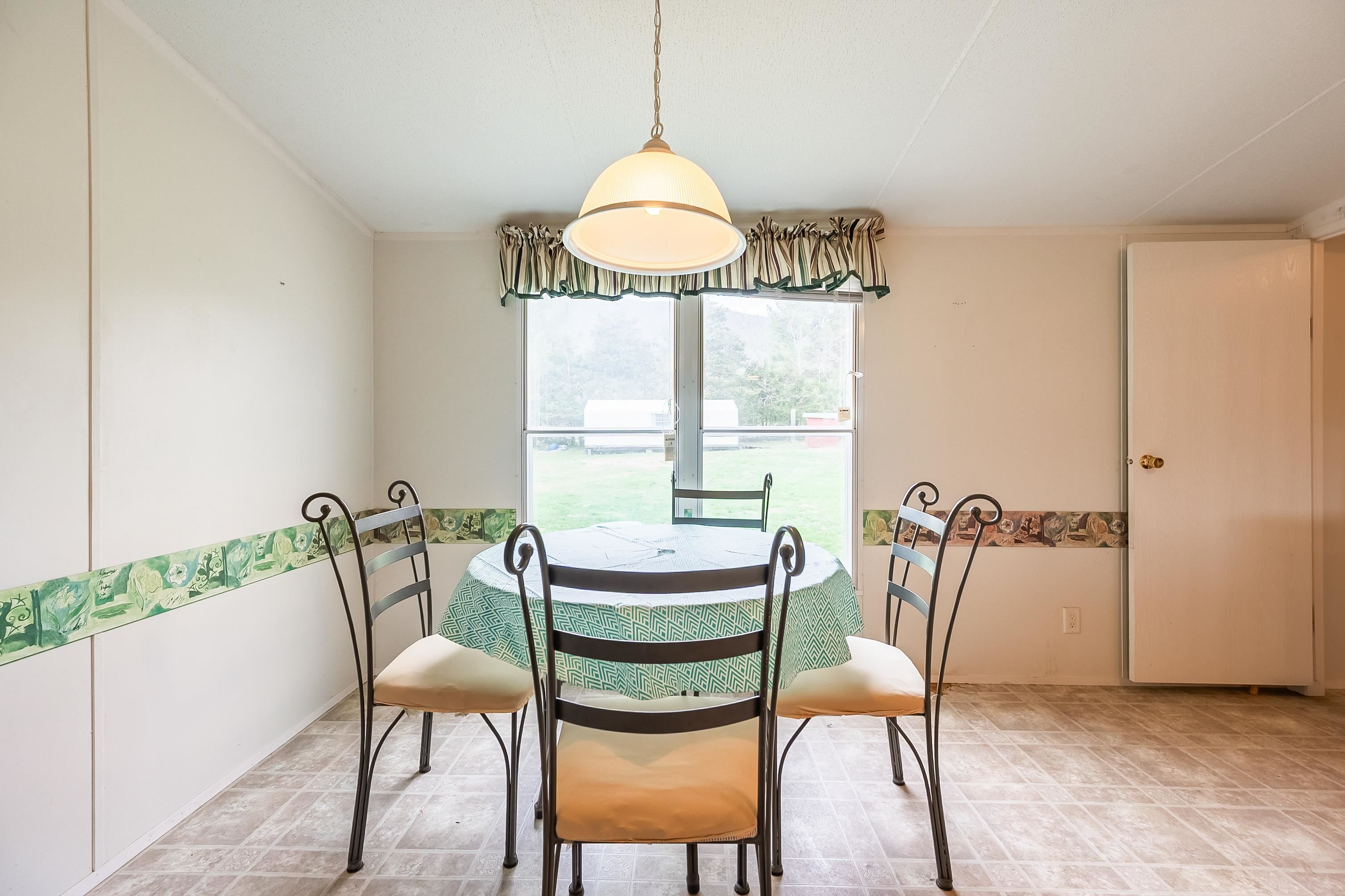 Elliston, Virginia 24087, United States, 3 Bedrooms Bedrooms, ,2 BathroomsBathrooms,Residential,Pending,109108