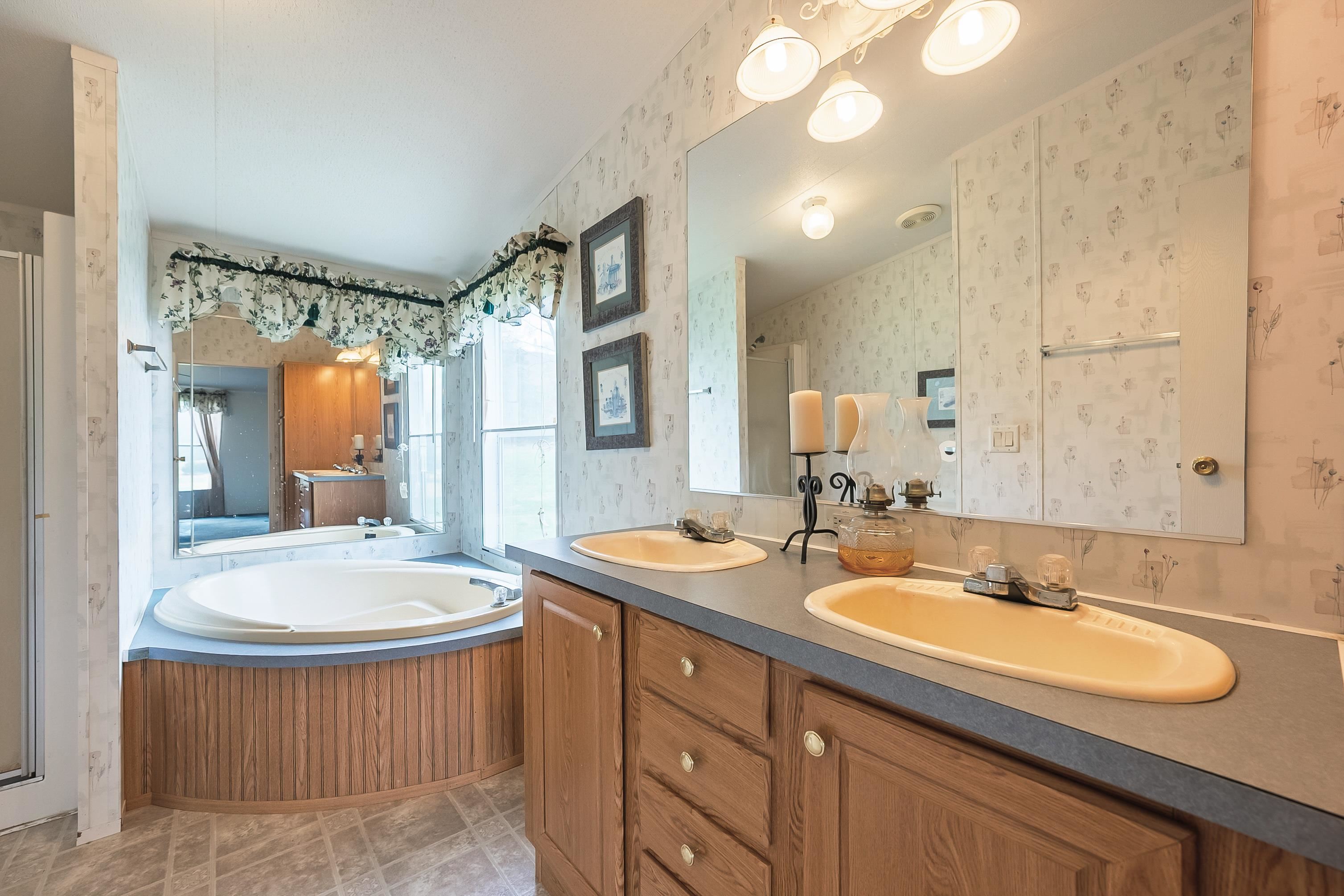 Elliston, Virginia 24087, United States, 3 Bedrooms Bedrooms, ,2 BathroomsBathrooms,Residential,Pending,109108