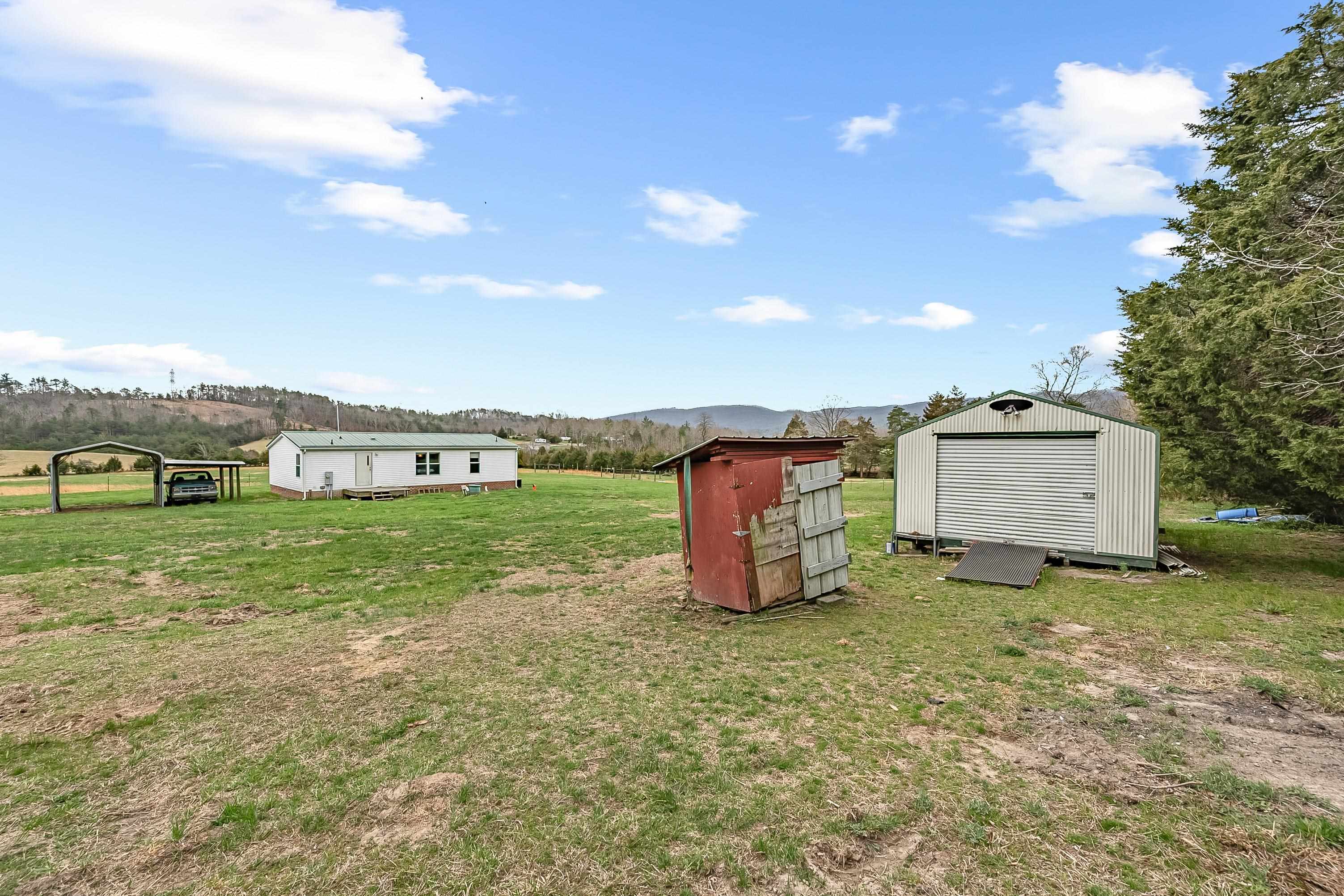 Elliston, Virginia 24087, United States, 3 Bedrooms Bedrooms, ,2 BathroomsBathrooms,Residential,Pending,109108