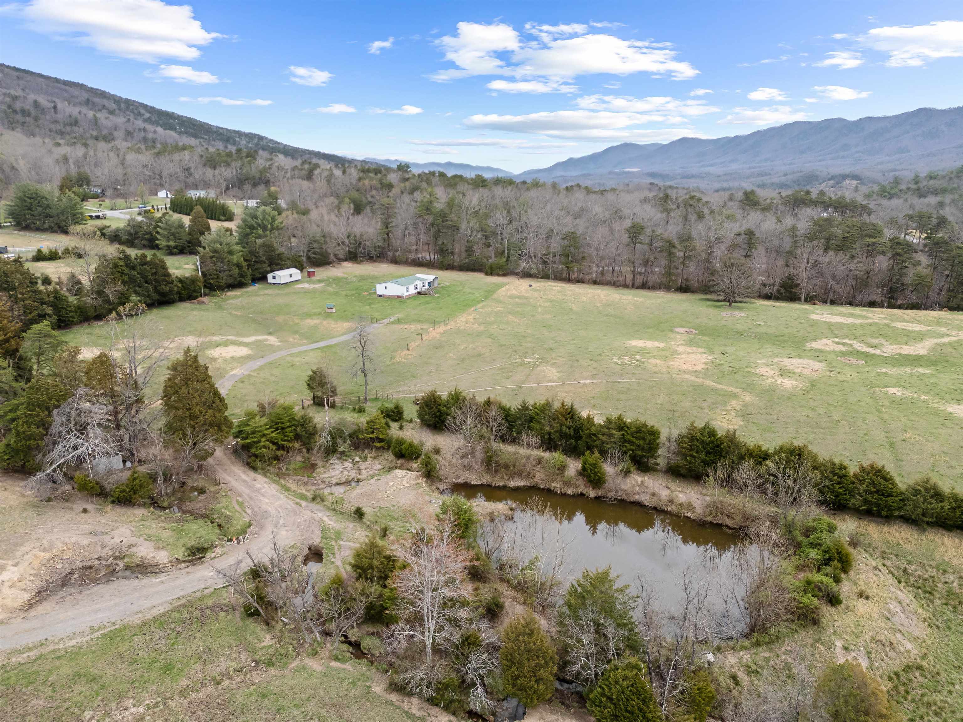 Elliston, Virginia 24087, United States, 3 Bedrooms Bedrooms, ,2 BathroomsBathrooms,Residential,Pending,109108