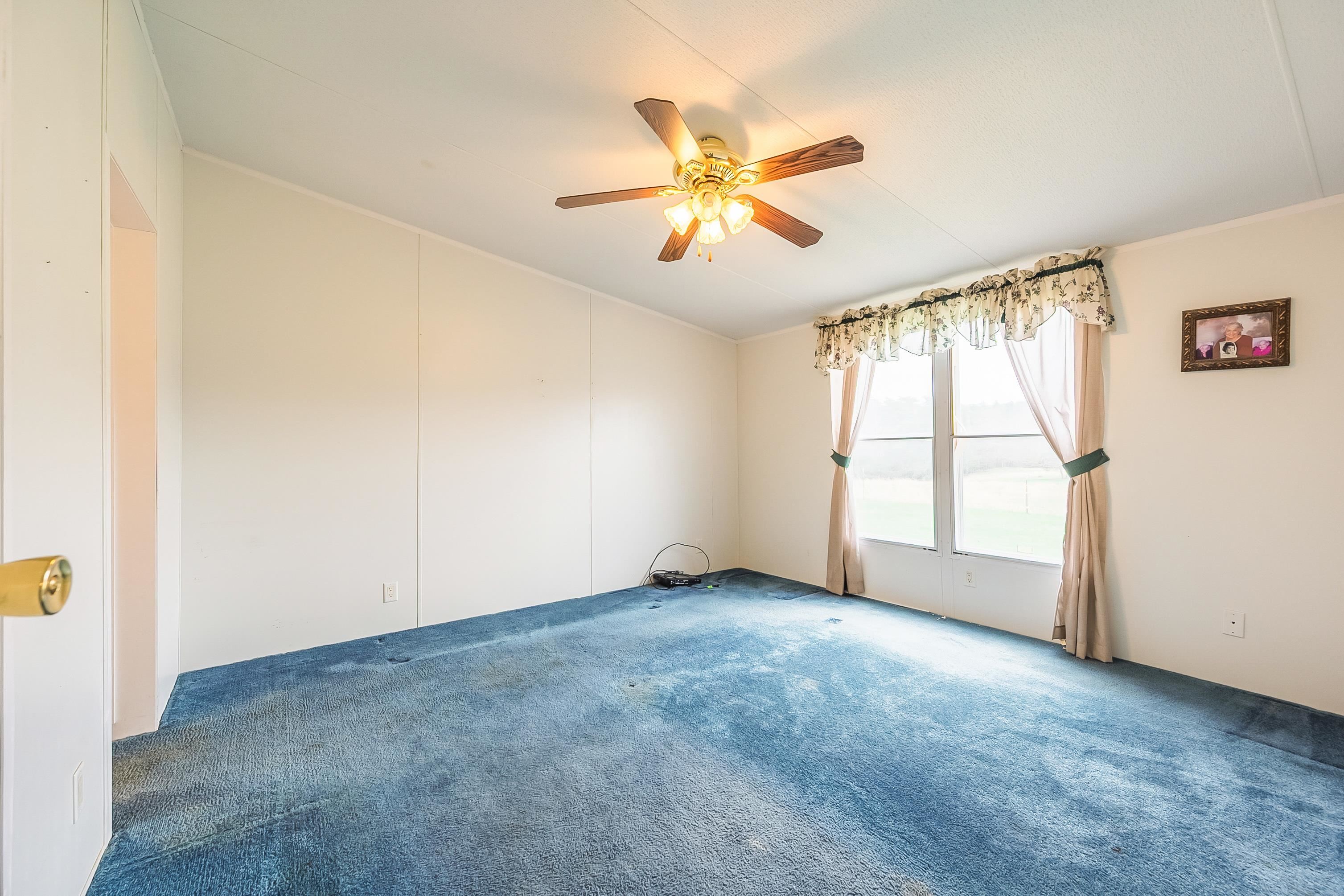 Elliston, Virginia 24087, United States, 3 Bedrooms Bedrooms, ,2 BathroomsBathrooms,Residential,Pending,109108