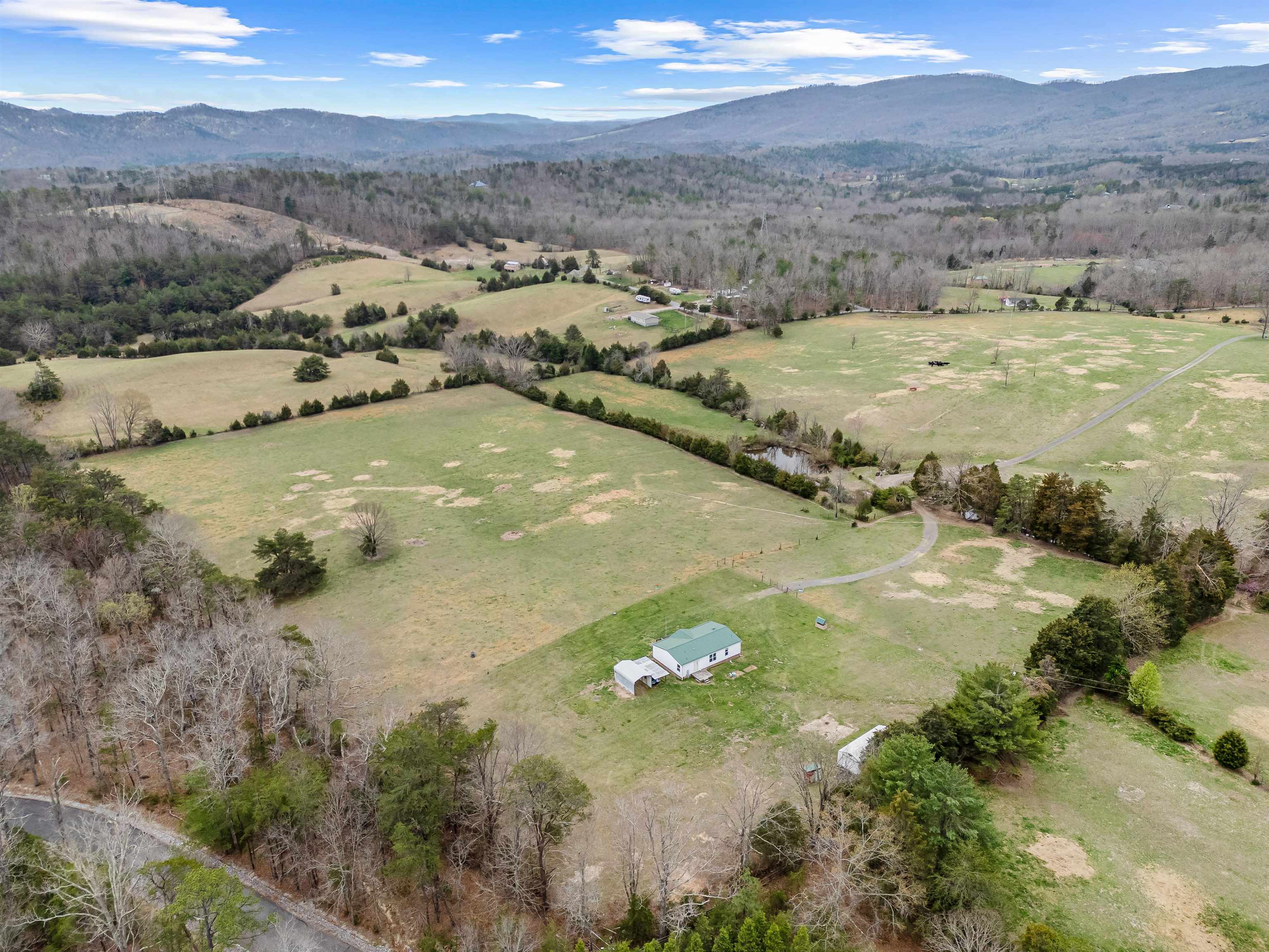 Elliston, Virginia 24087, United States, 3 Bedrooms Bedrooms, ,2 BathroomsBathrooms,Residential,Pending,109108