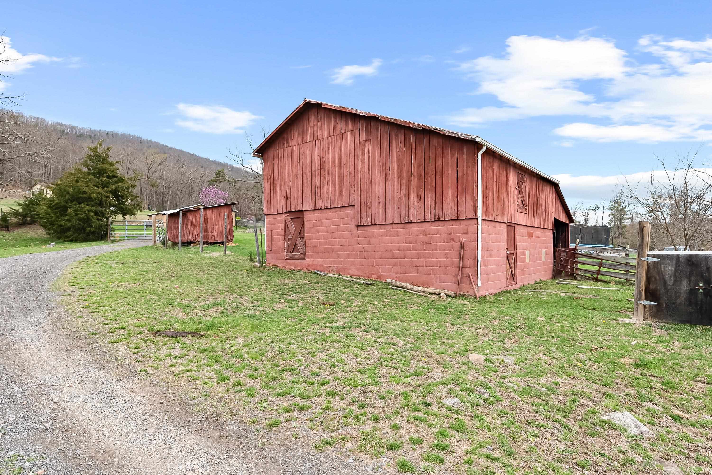 Elliston, Virginia 24087, United States, 3 Bedrooms Bedrooms, ,2 BathroomsBathrooms,Residential,Pending,109108