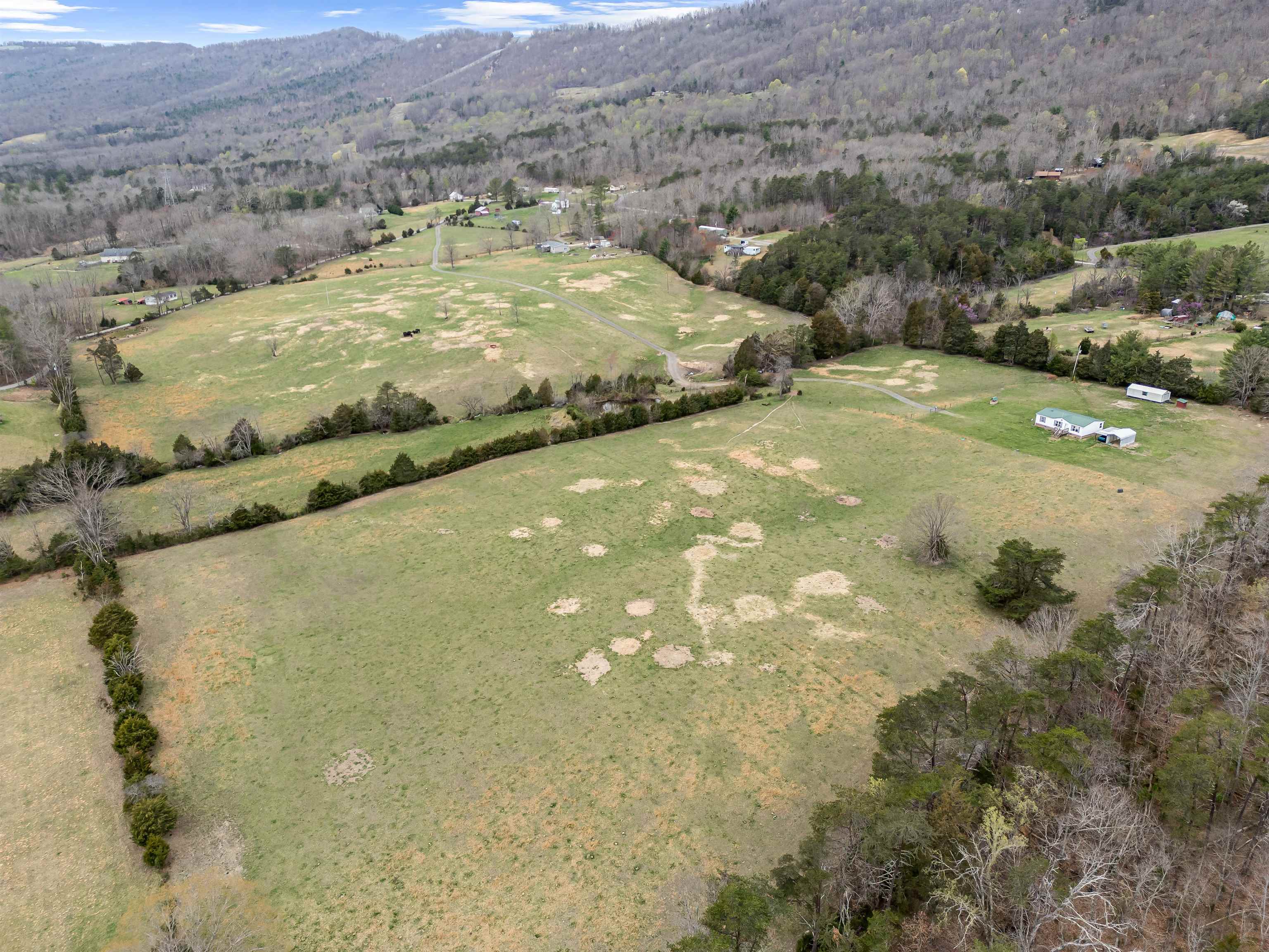 Elliston, Virginia 24087, United States, 3 Bedrooms Bedrooms, ,2 BathroomsBathrooms,Residential,Pending,109108